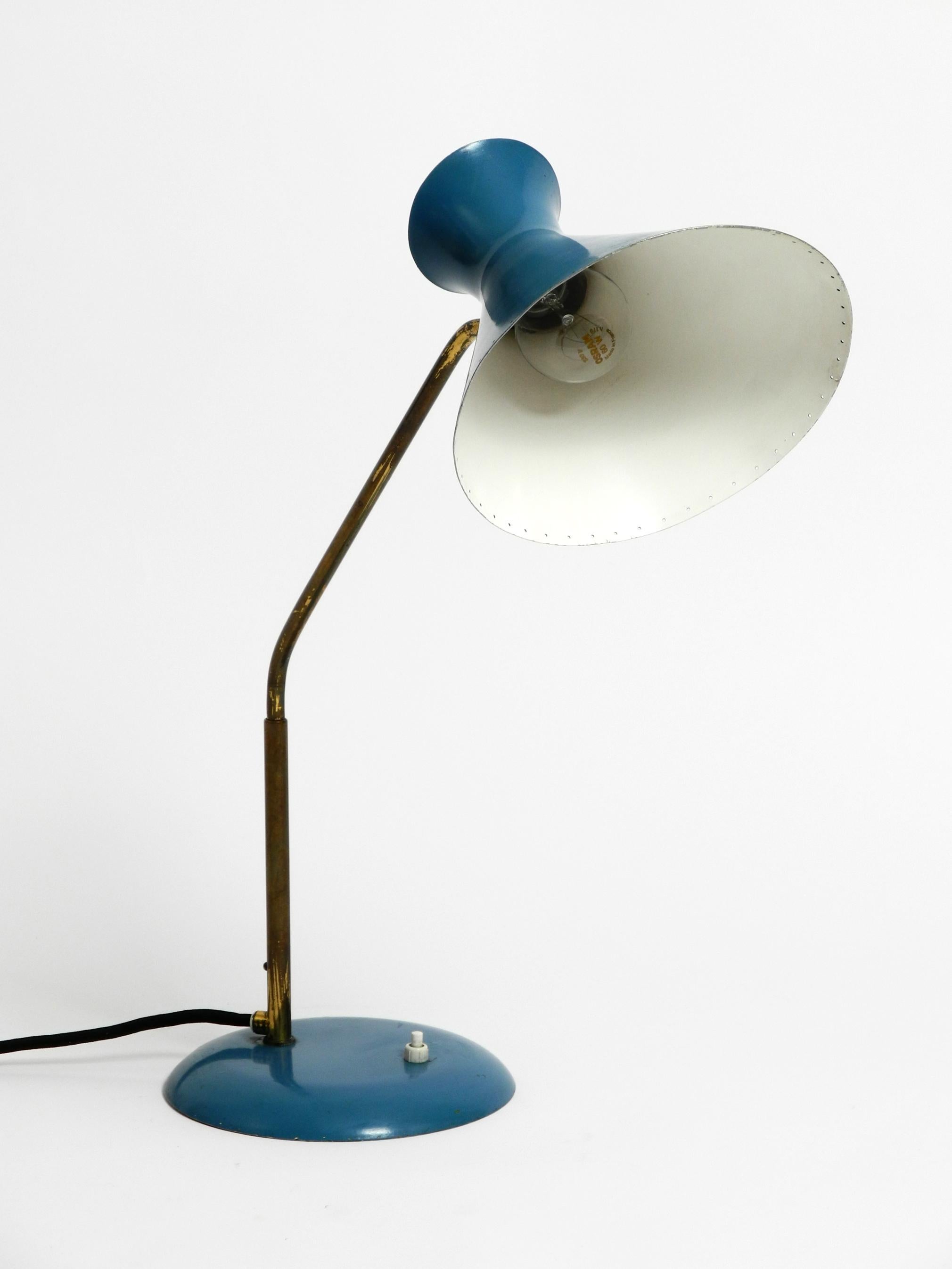 Wonderful Large Italian Midcentury Diabolo Table Lamp with Rotatable Neck In Good Condition For Sale In München, DE