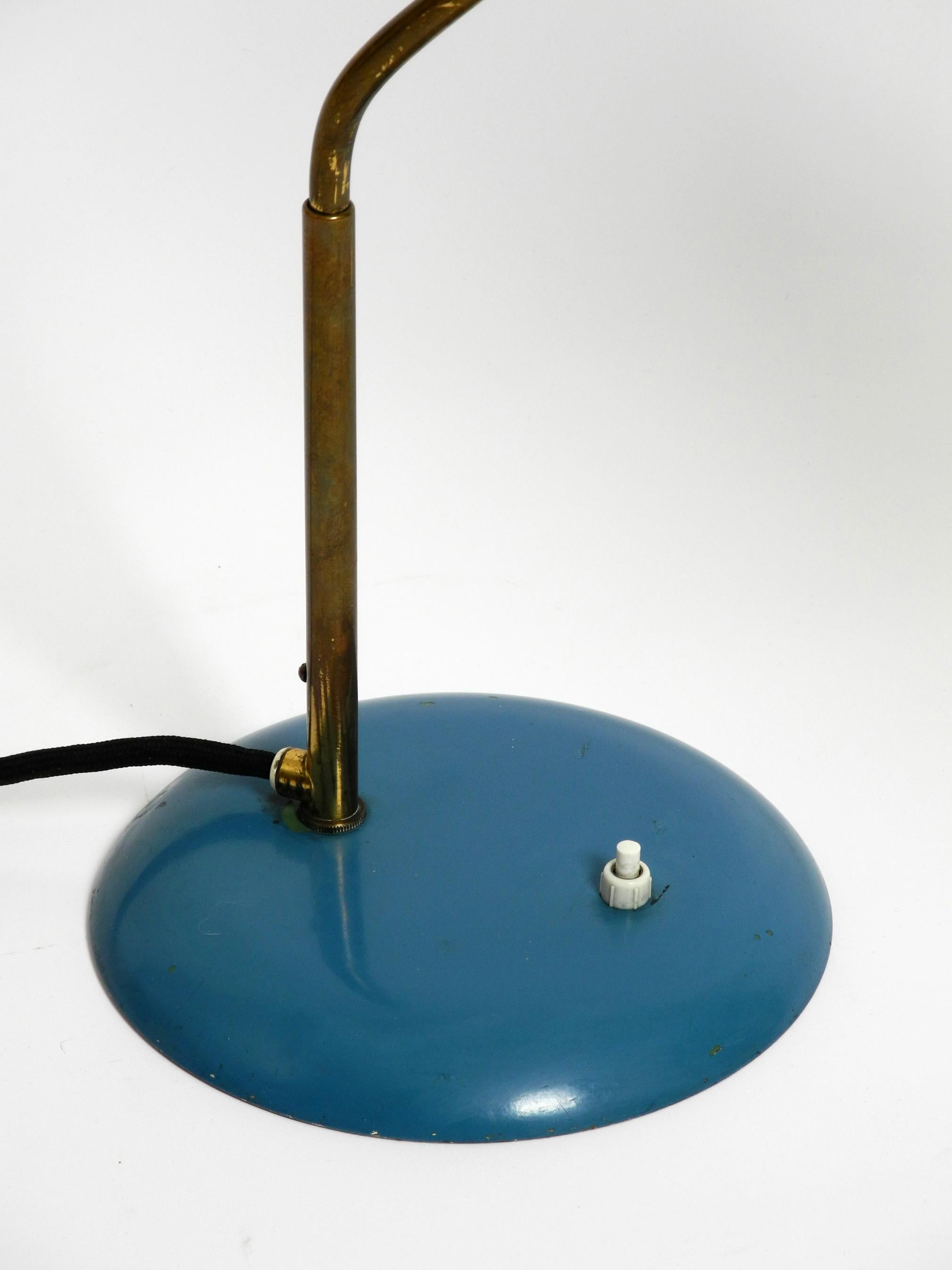 Wonderful Large Italian Midcentury Diabolo Table Lamp with Rotatable Neck For Sale 2