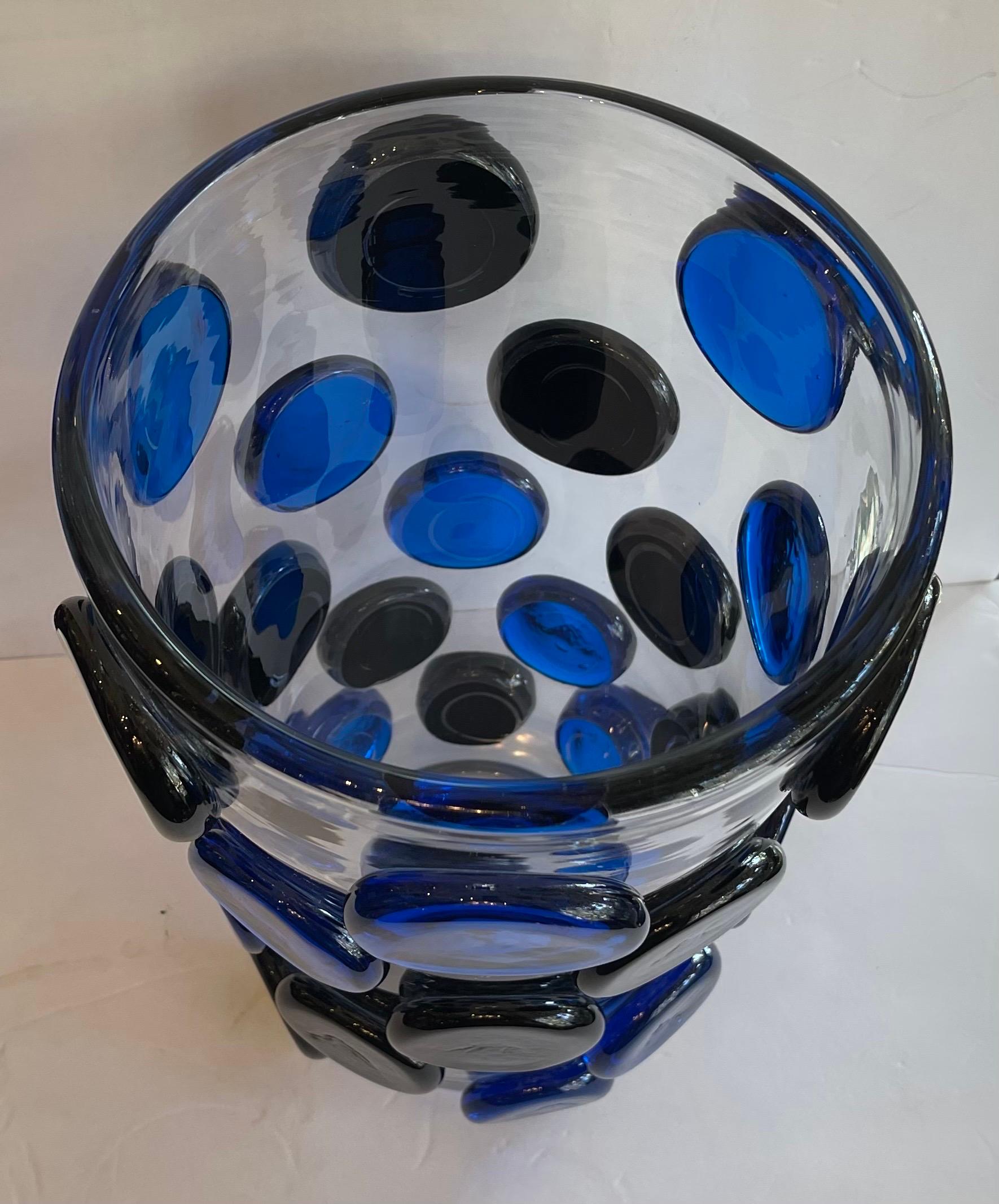 Moderno Meraviglioso grande vaso Pois in vetro soffiato di Murano firmato della metà del secolo scorso in vendita