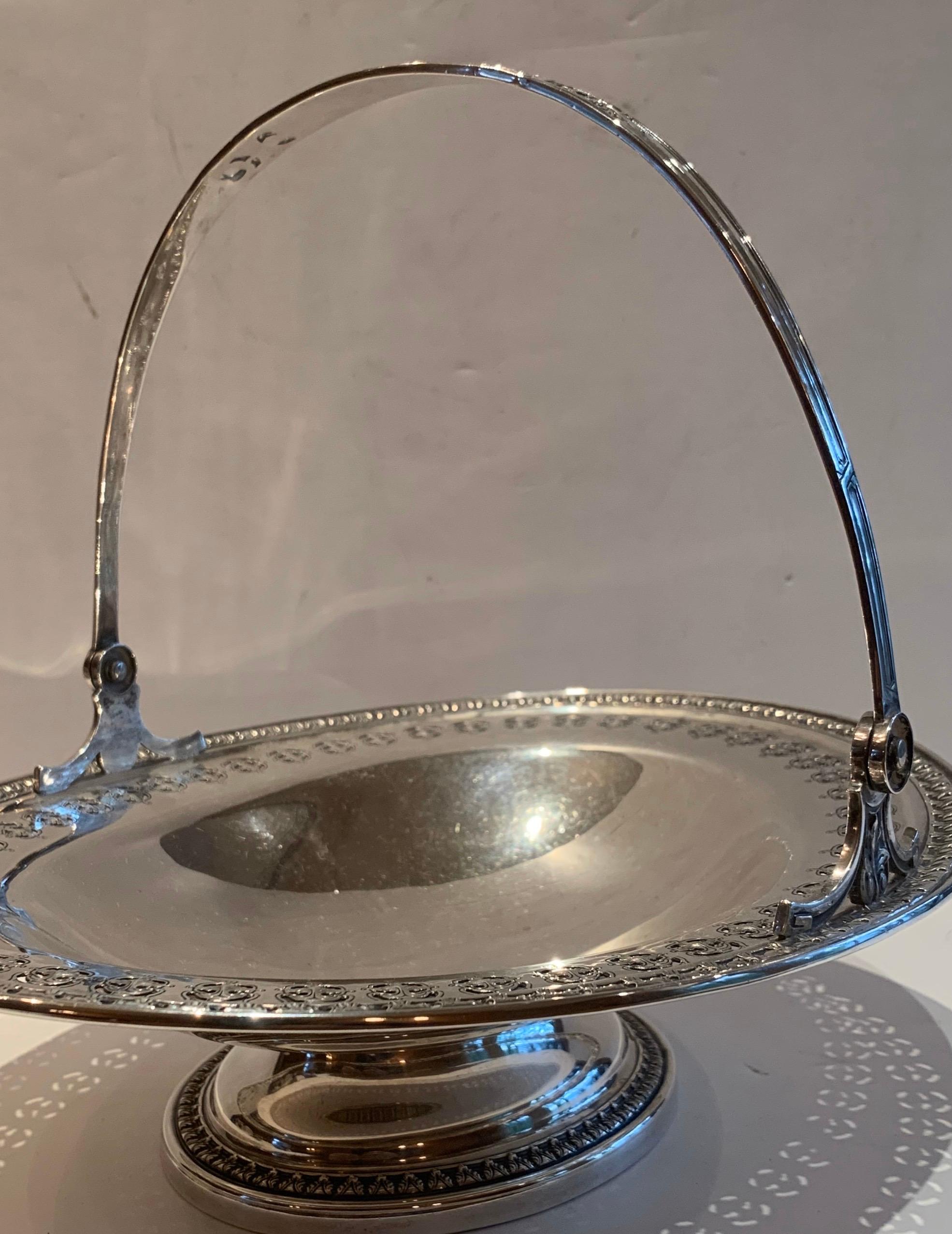 large oval centerpiece bowl