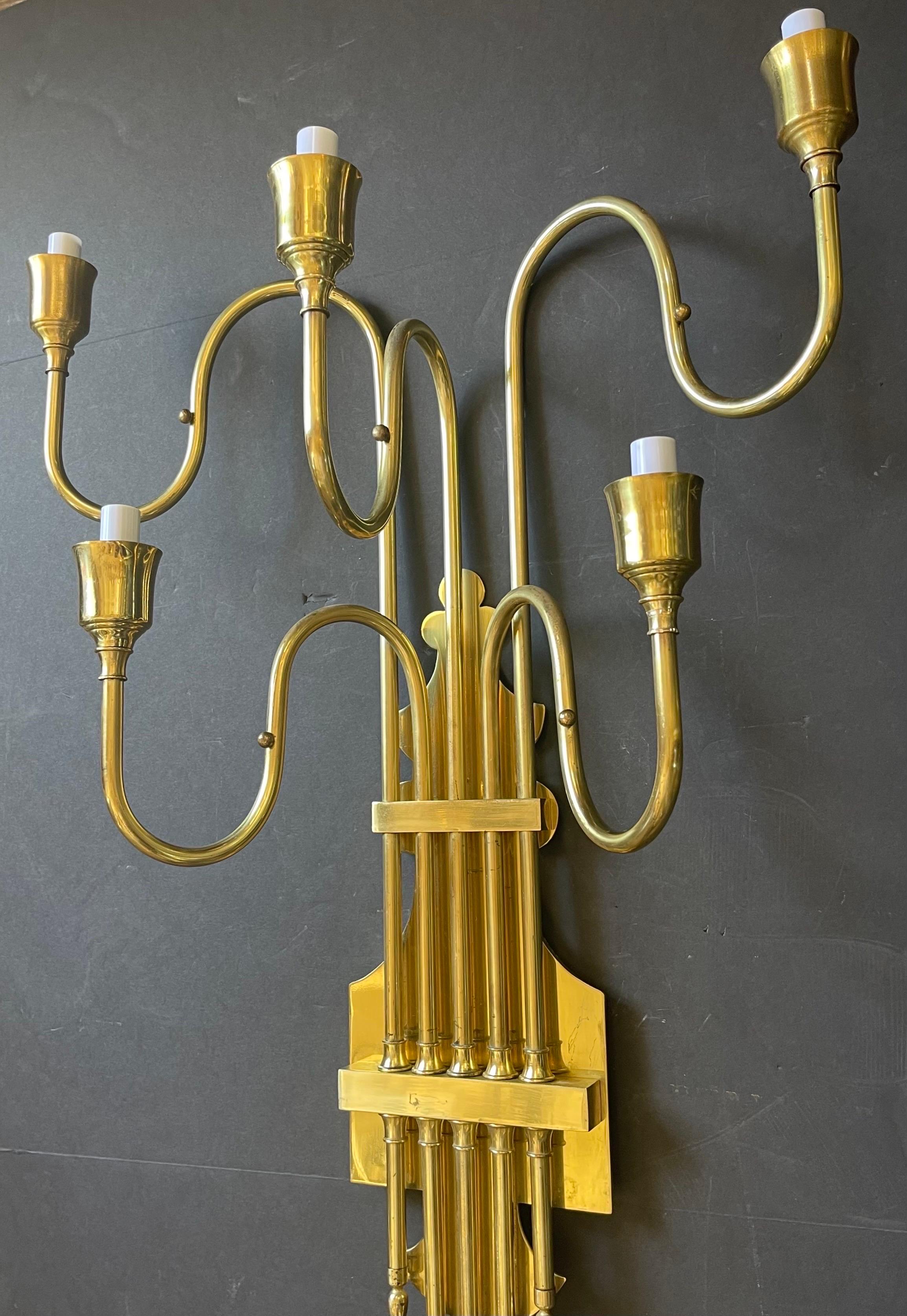 Wonderful Large Pair 5 Light Mid-Century Modern Tommi Parzinger Brass Sconces In Good Condition In Roslyn, NY