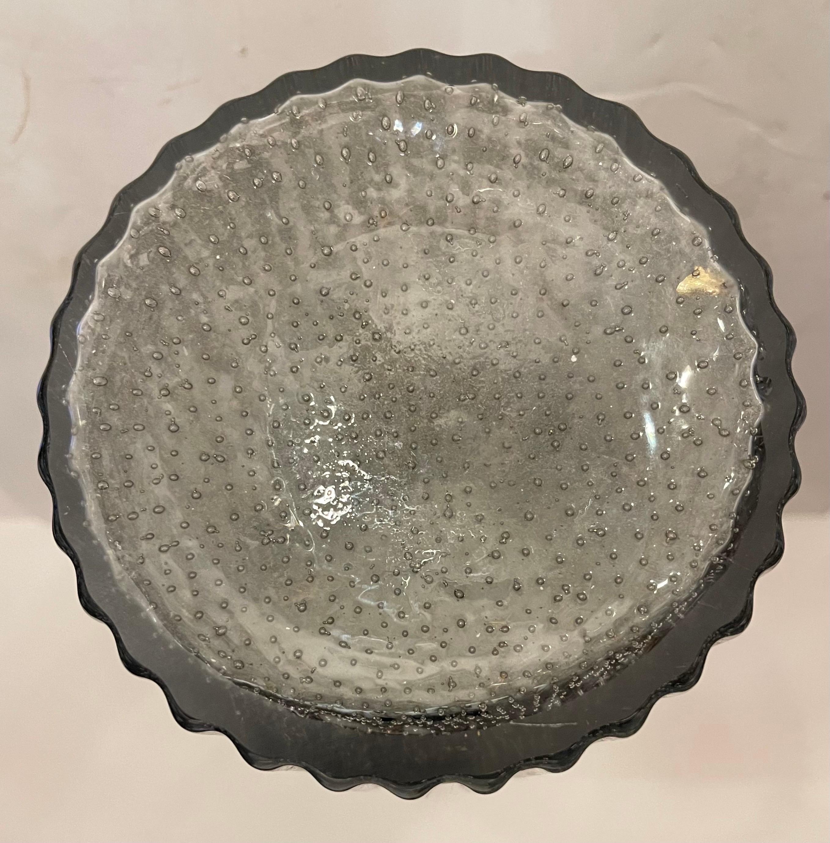 XX secolo Meravigliosa coppia di vasi scanalati a coste in vetro di Murano della metà del secolo scorso in vendita