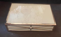 Whiting Large Rectangular White Glass Polished Nickel Flush Mountture (luminaire encastré rectangulaire en verre blanc)