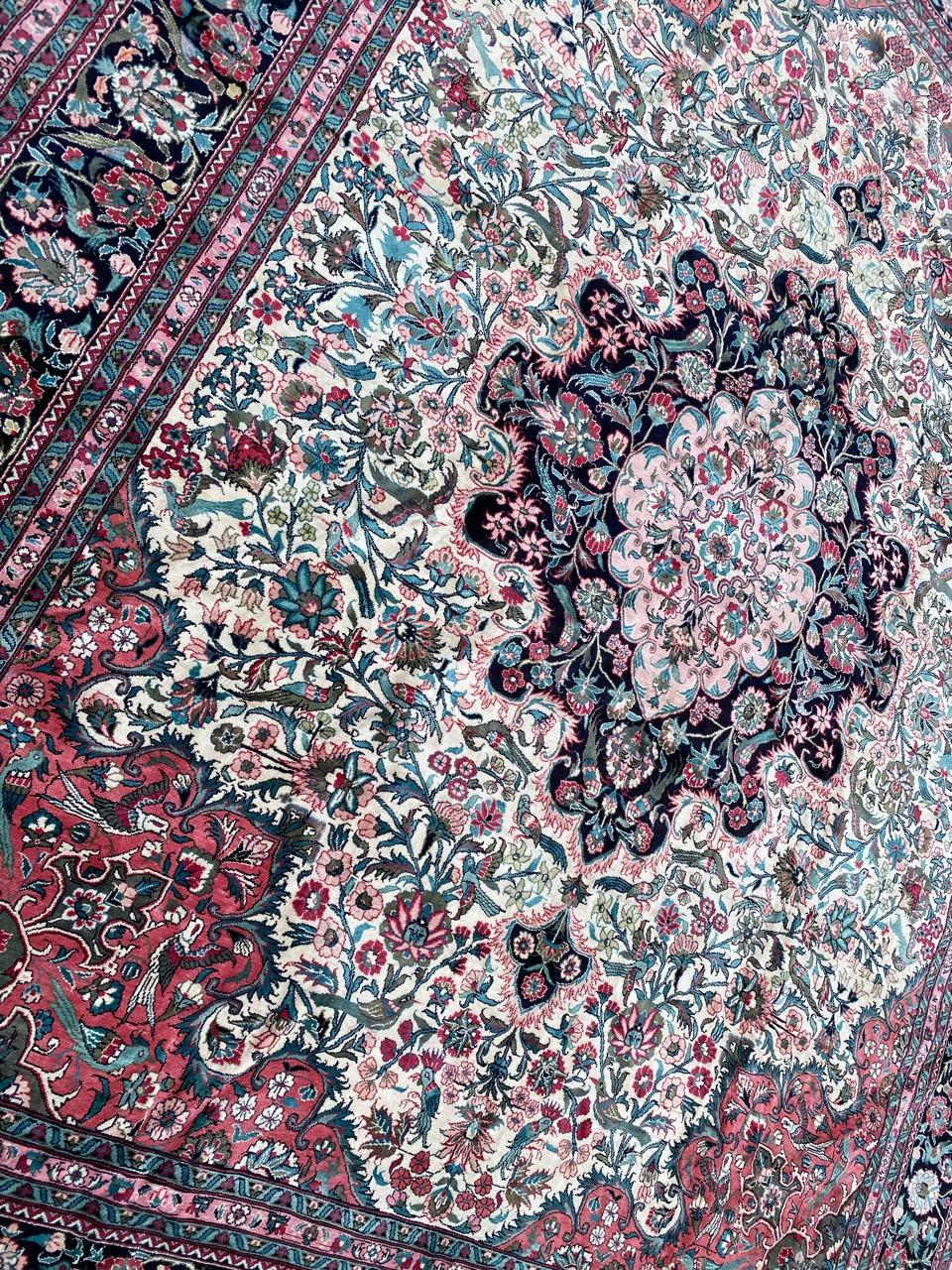 Luxurious large vintage silk rug with nice floral design and beautiful colors, entirely hand knotted with silk velvet on silk and cotton foundation.

✨✨✨
