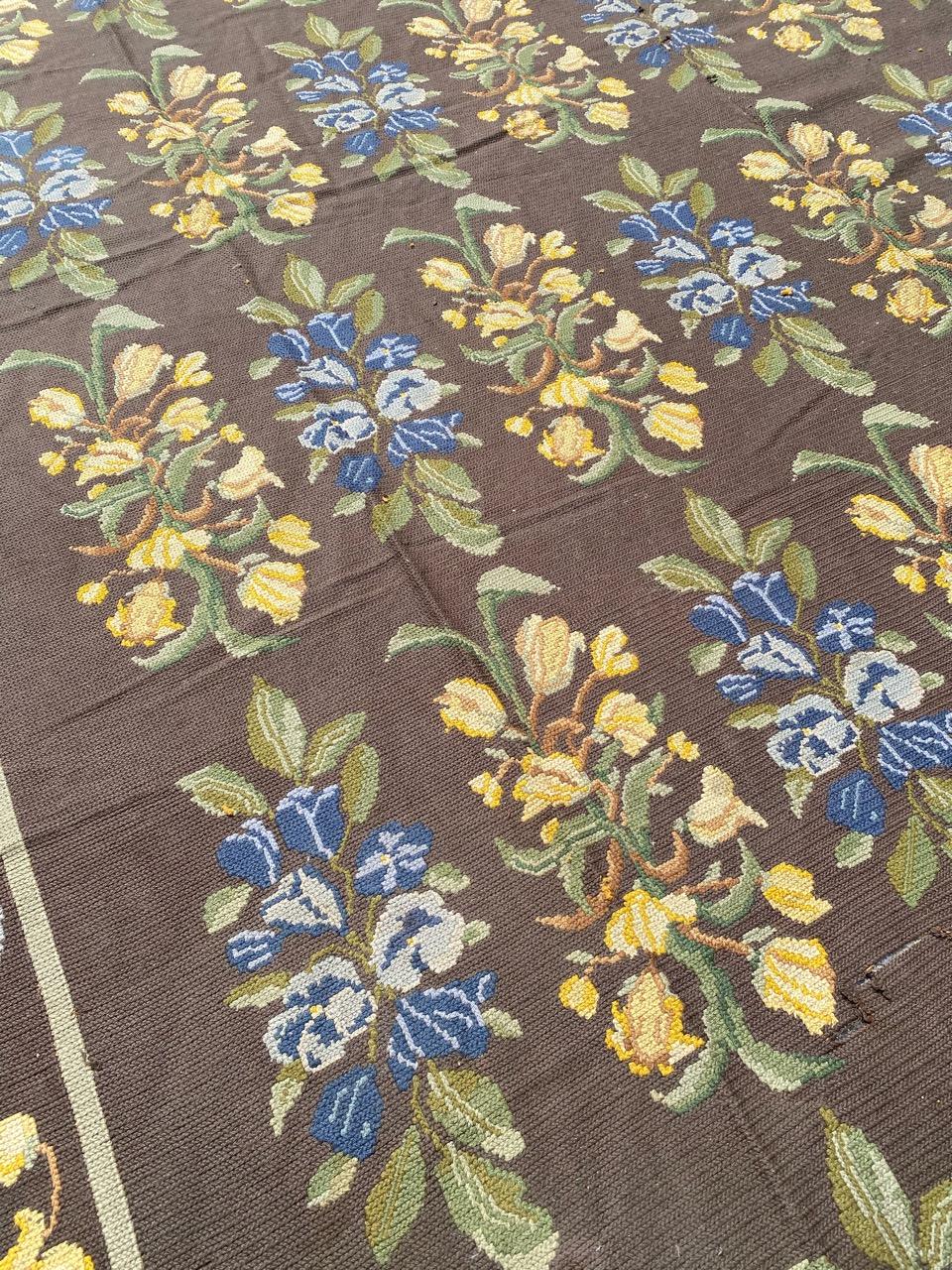 Wonderful Large Size Antique Portuguese Flat Needlework Rug In Good Condition In Saint Ouen, FR
