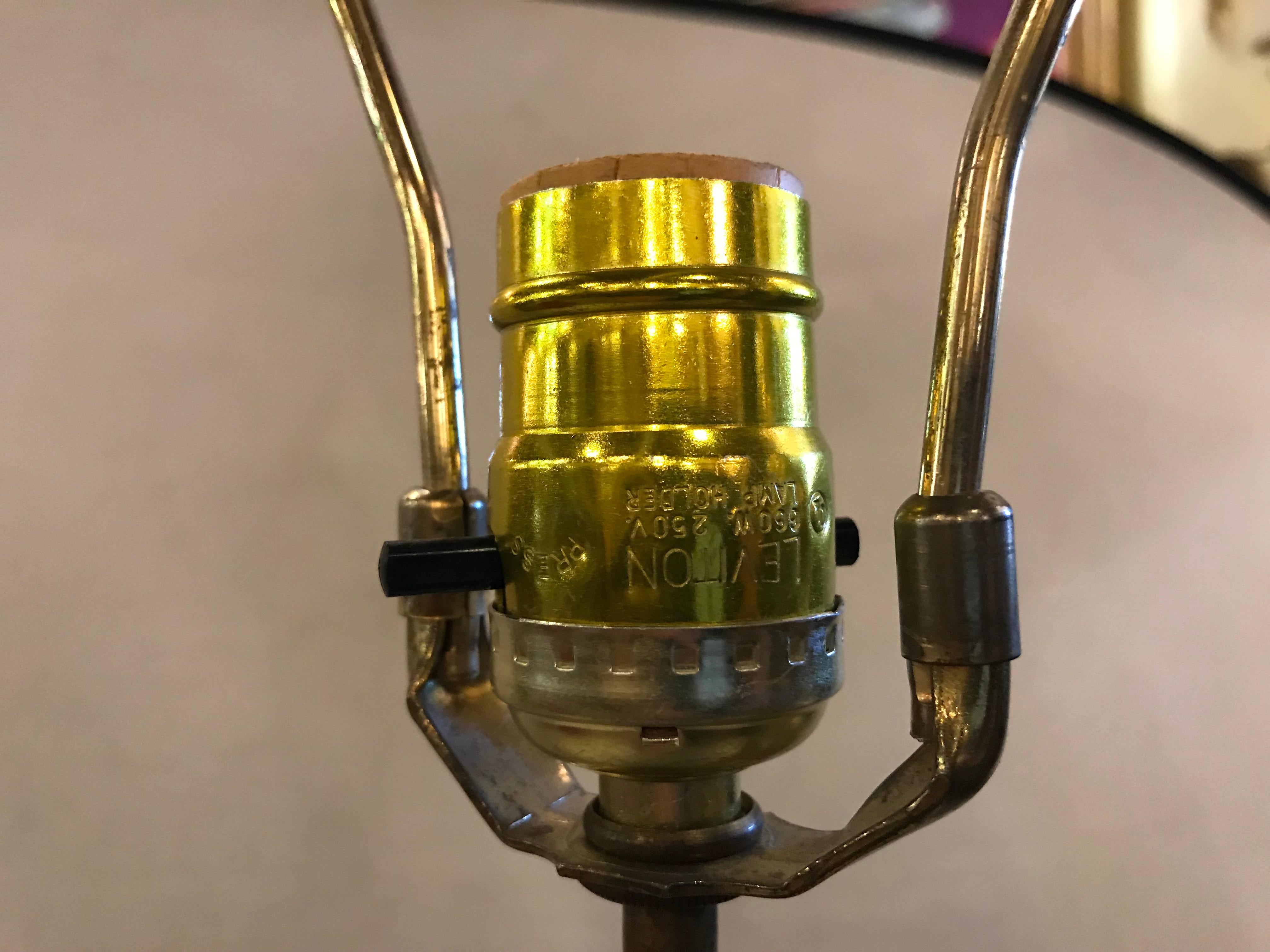 Wonderful Early 20th Century Fluorite Lamp 10