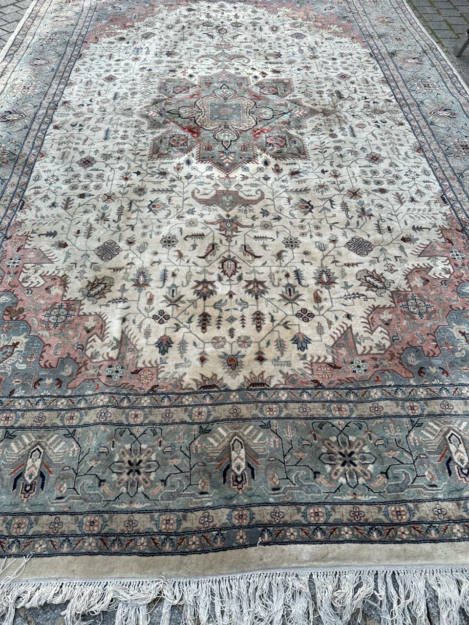 Noué à la main Merveilleux tapis du Pendjab de la fin du 20e siècle, d'une grande finesse en vente