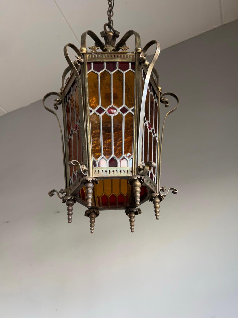 Wonderful Late Victorian Bronze and Stain Leaded Glass Pendant Light / Lantern For Sale 4