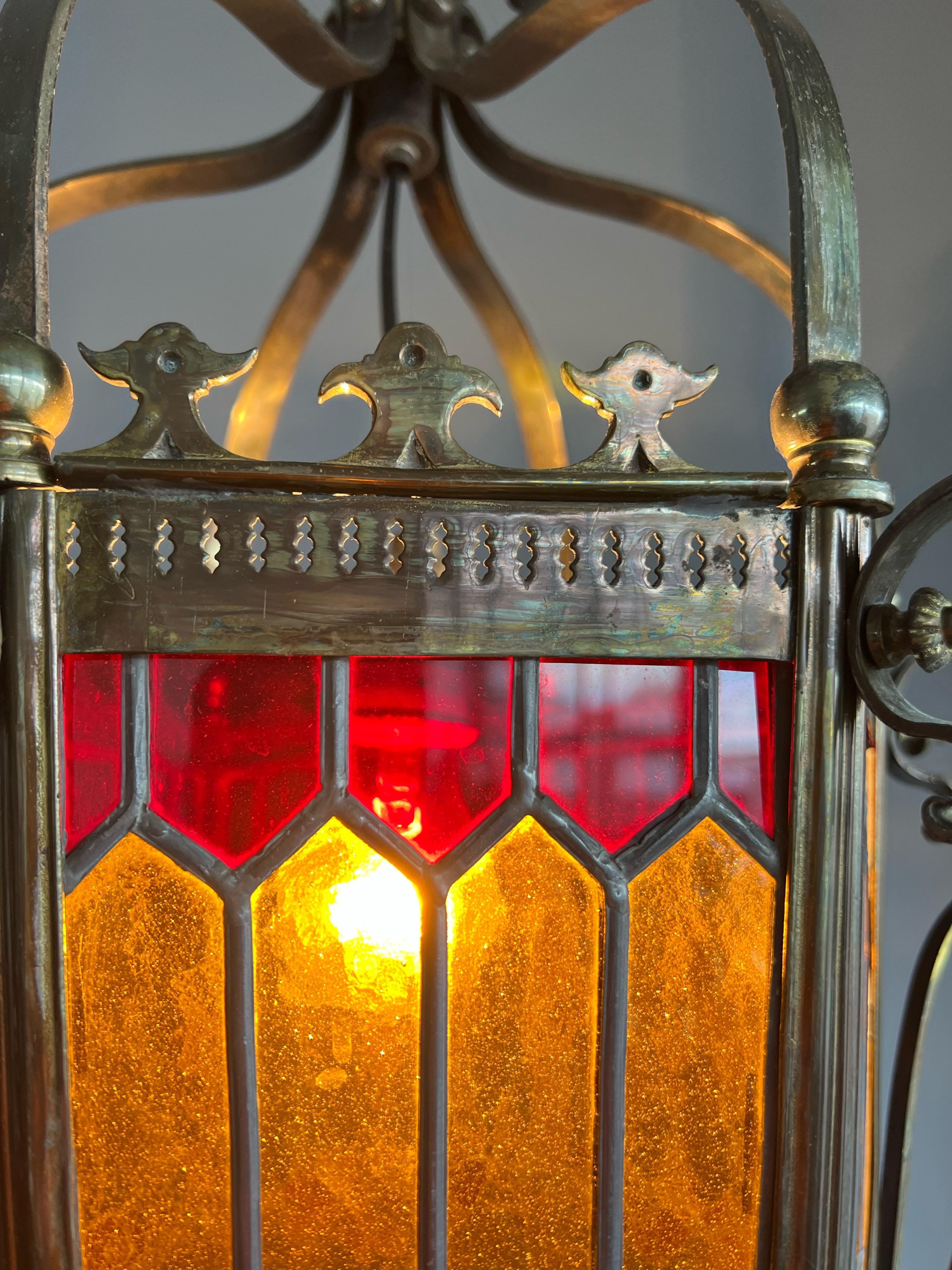 Wonderful Late Victorian Bronze and Stain Leaded Glass Pendant Light / Lantern For Sale 12