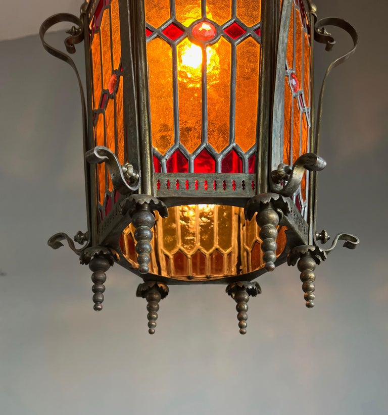 Wonderful Late Victorian Bronze and Stain Leaded Glass Pendant Light / Lantern For Sale 14