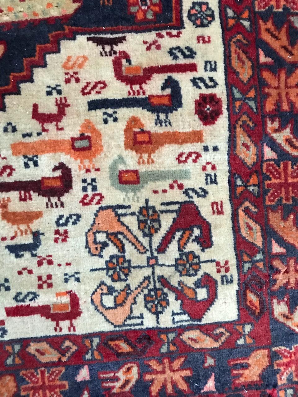 Tribal Merveilleux petit tapis fin de Ghashghai de Bobyrug en vente