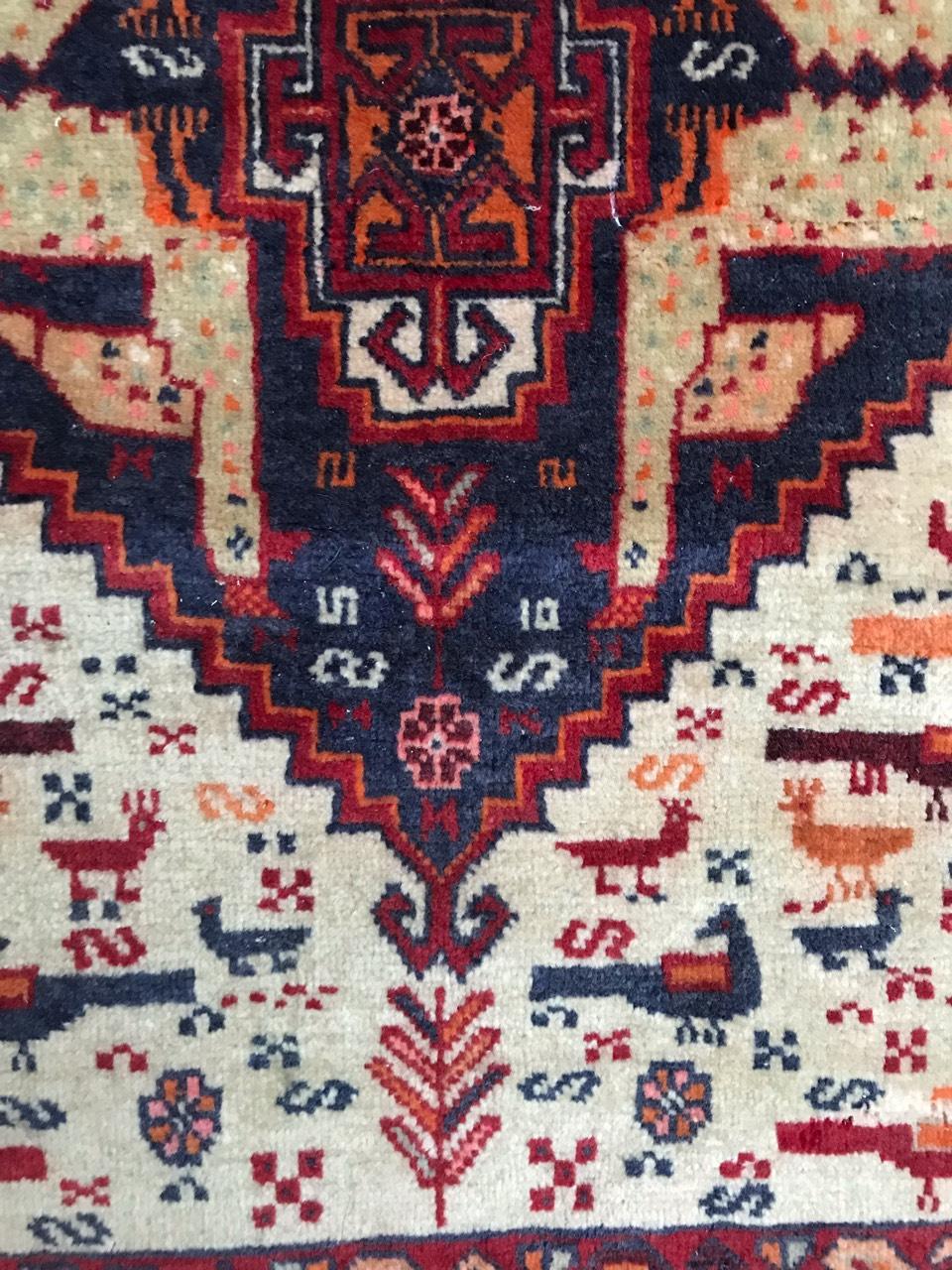 Asiatique Merveilleux petit tapis fin de Ghashghai de Bobyrug en vente