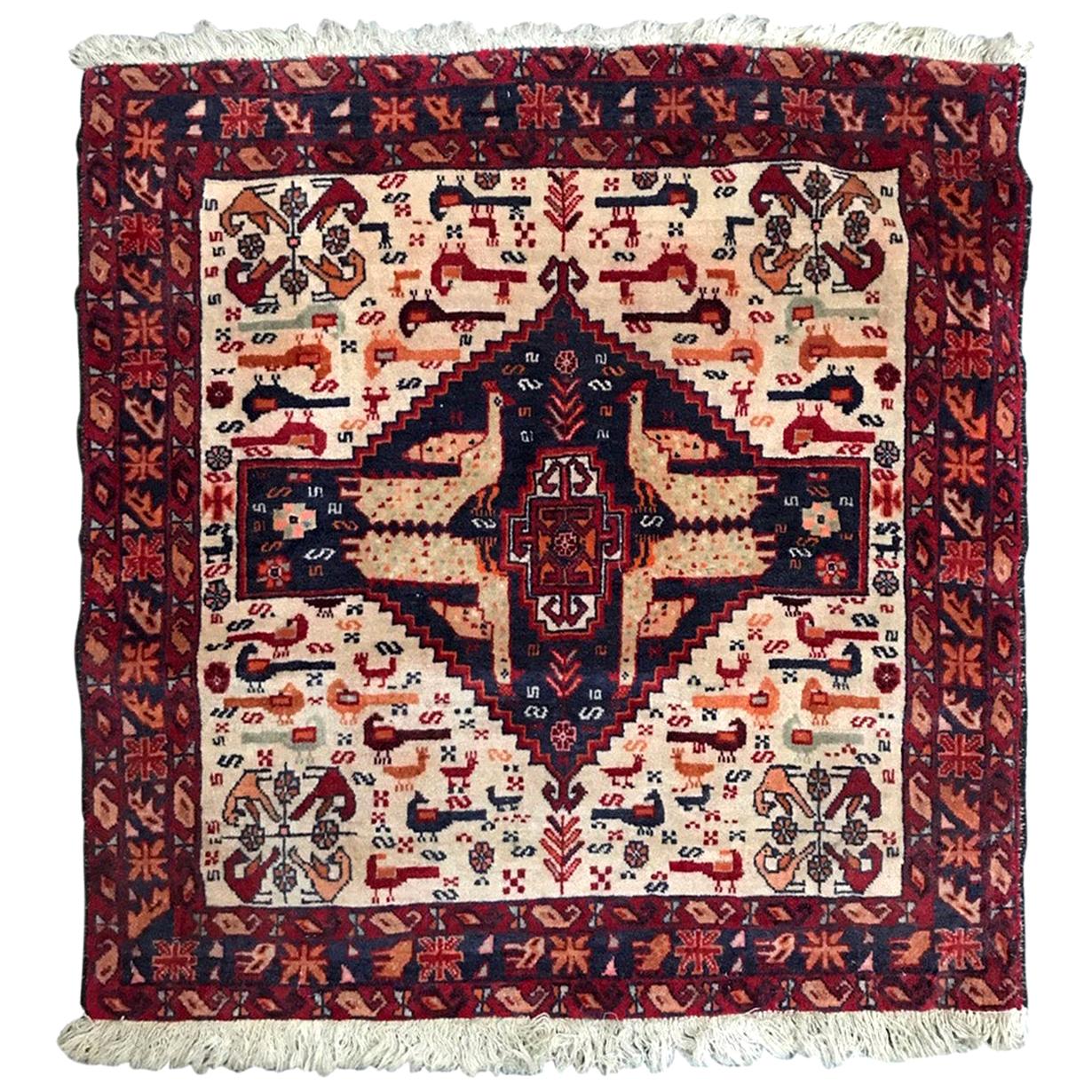 Merveilleux petit tapis fin de Ghashghai de Bobyrug en vente