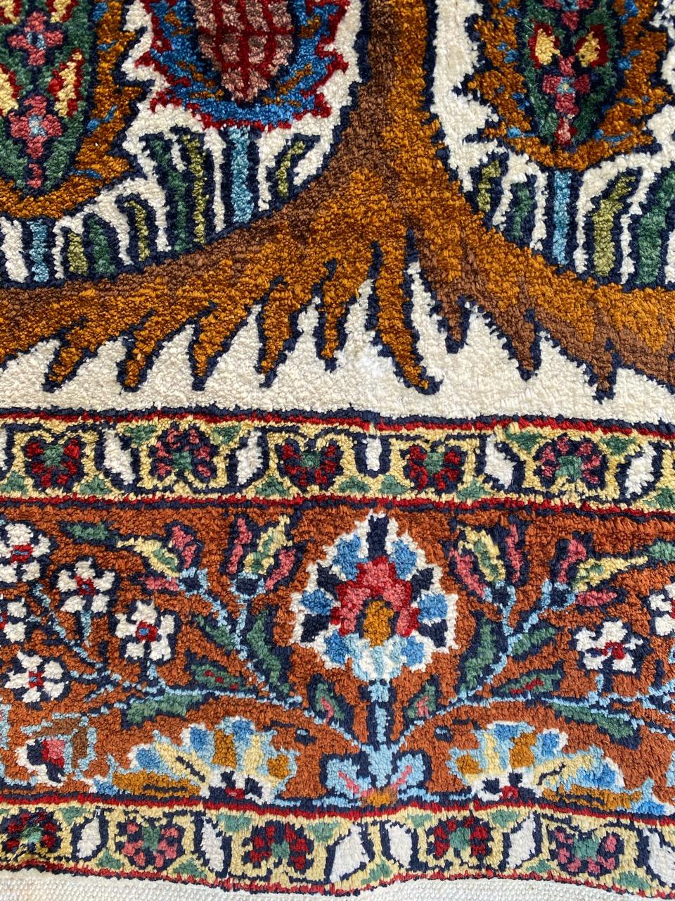 Wunderschöner kleiner indischer Vintage-Teppich aus feiner Seide (Handgeknüpft) im Angebot