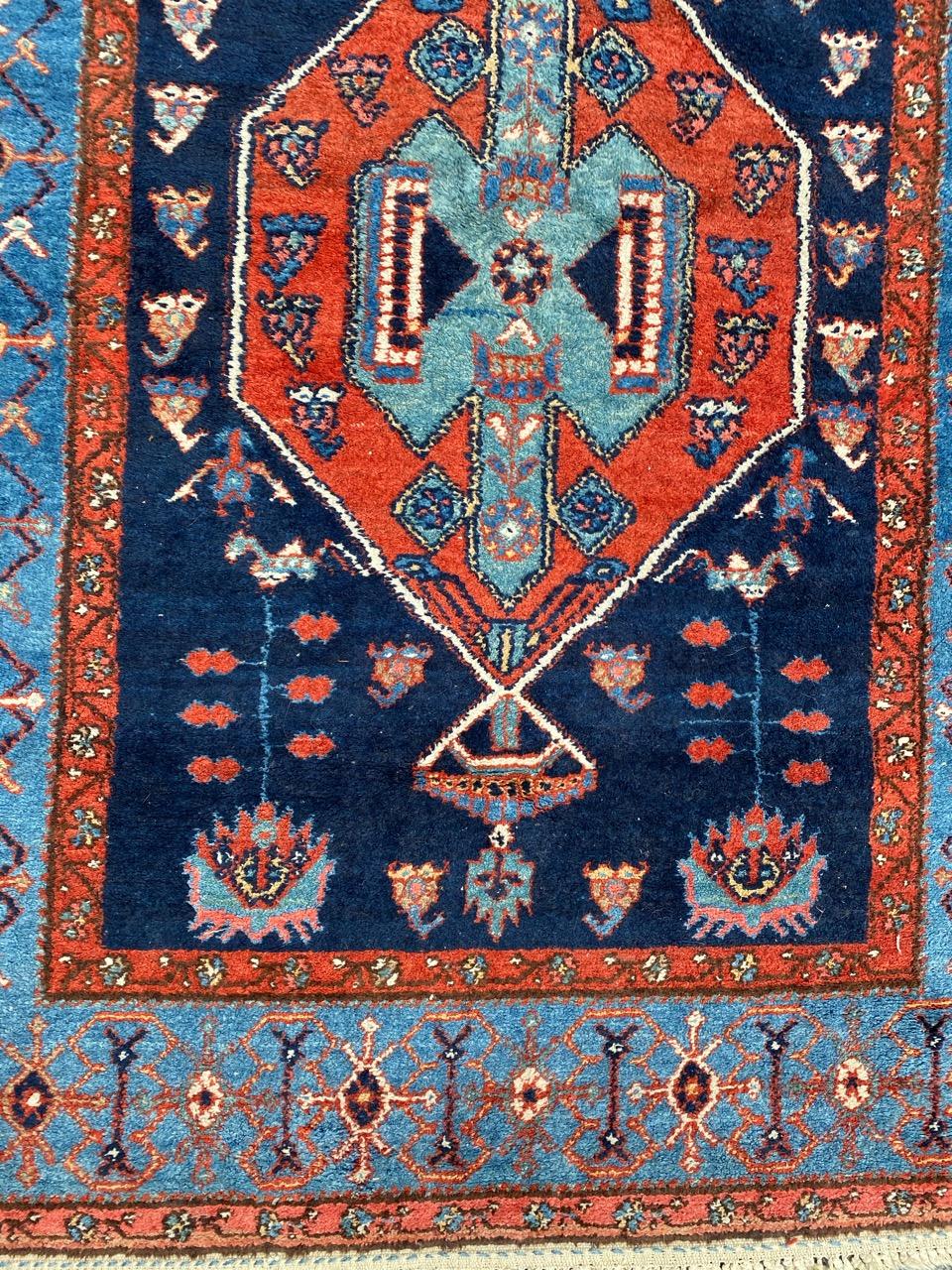 Very beautiful long rug with nice geometrical and tribal design, entirely hand knotted with wool velvet on cotton foundation.

✨✨✨

