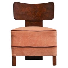 Merveilleuse chaise basse Art Déco en velours et orme des années 1930