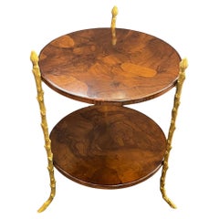 Meraviglioso tavolo rotondo della Maison Bagues a due livelli in noce dorato e bronzo finto Branch