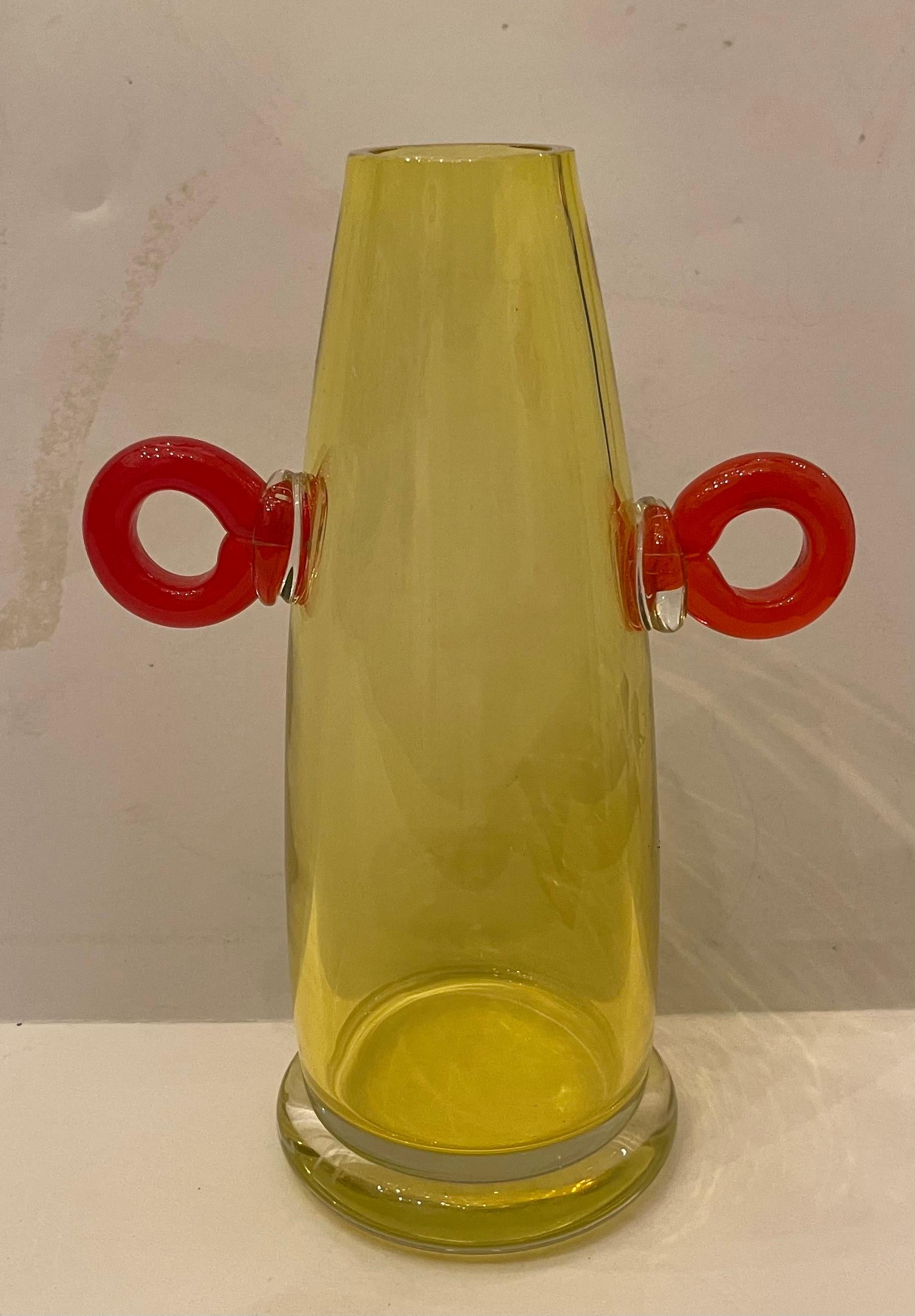 Maravilloso Marcello Furlan Murano Italiano Raro Arte Vidrio Jarrón Amarillo Rojo Moderno de mediados de siglo en venta