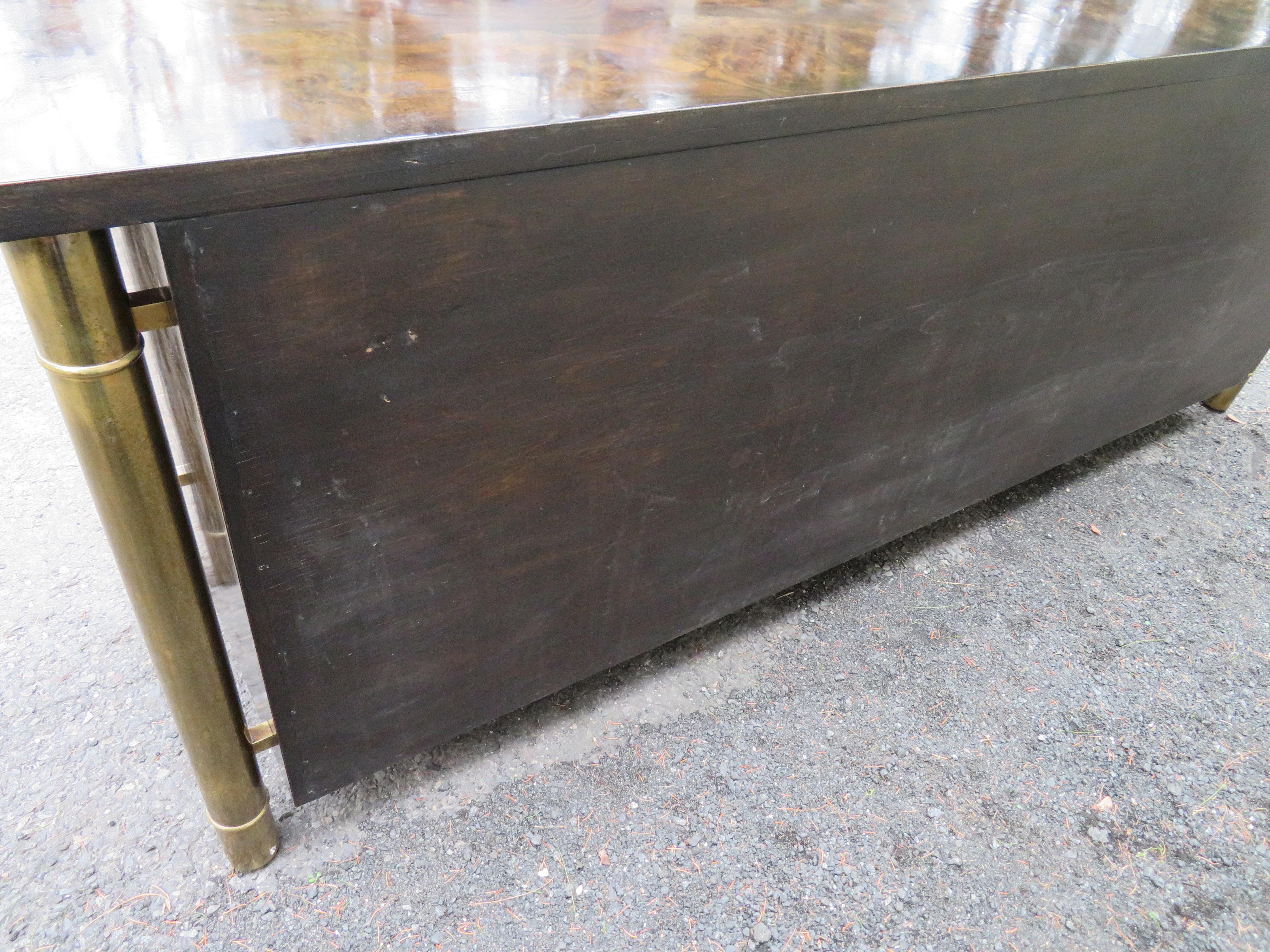 Wonderful Mastercraft Burled Walnut and Brass Credenza Hollywood Regency For Sale 12