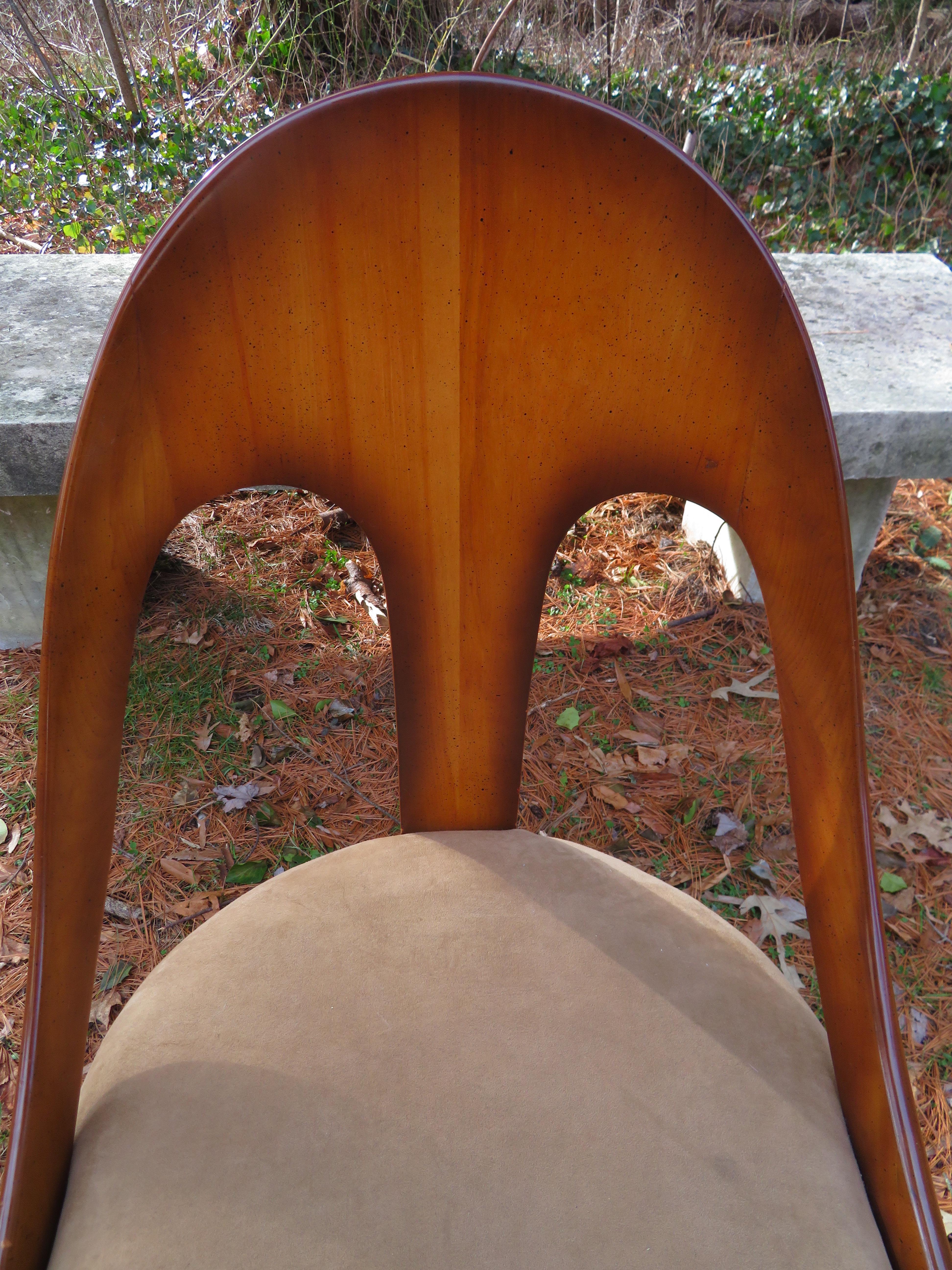 Wonderful Michael Taylor for Baker Spoon Back Neoclassical Chair, Midcentury In Good Condition In Pemberton, NJ