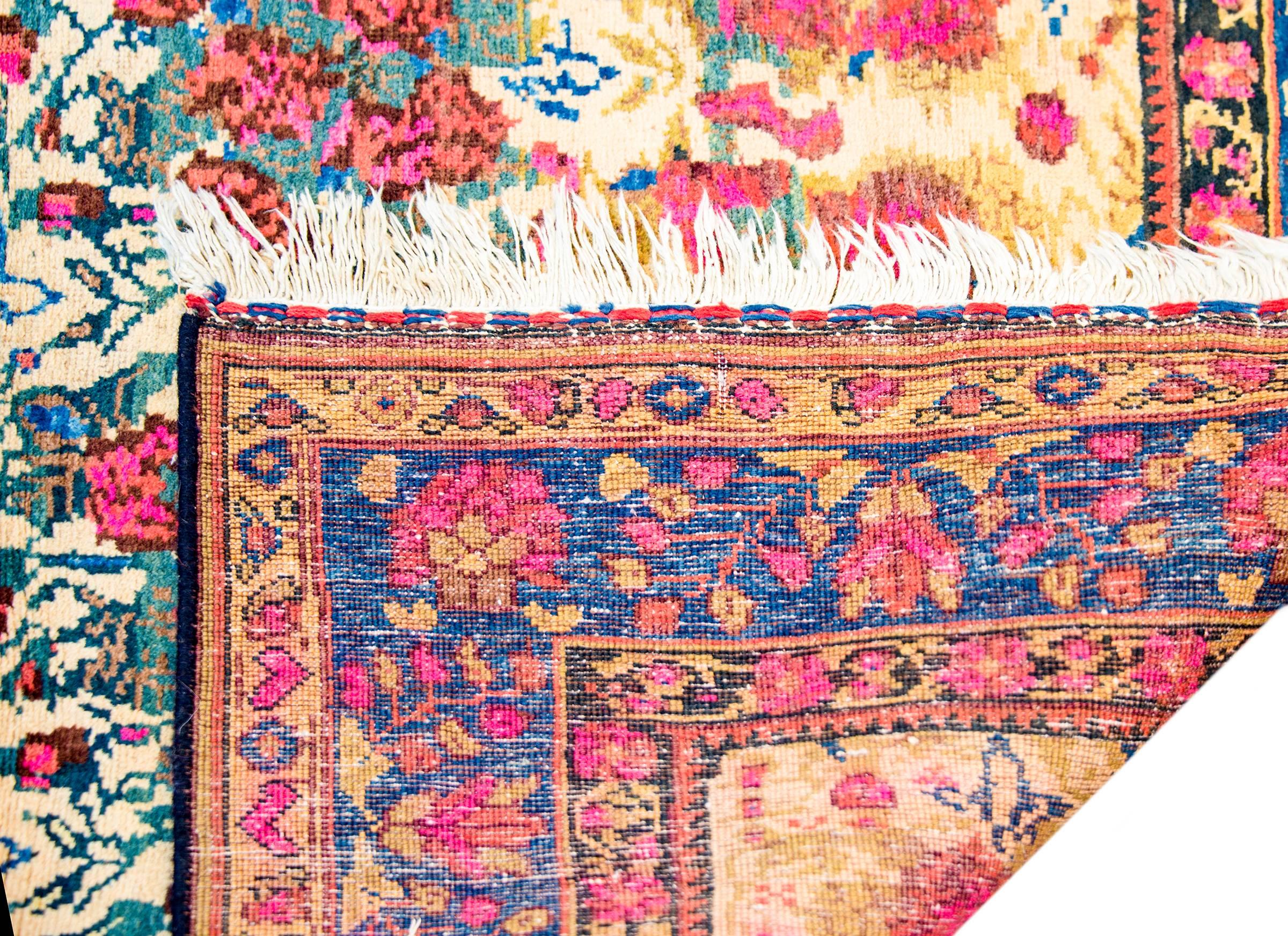 Wonderful Mid-20th Century Afshar Rug In Good Condition For Sale In Chicago, IL