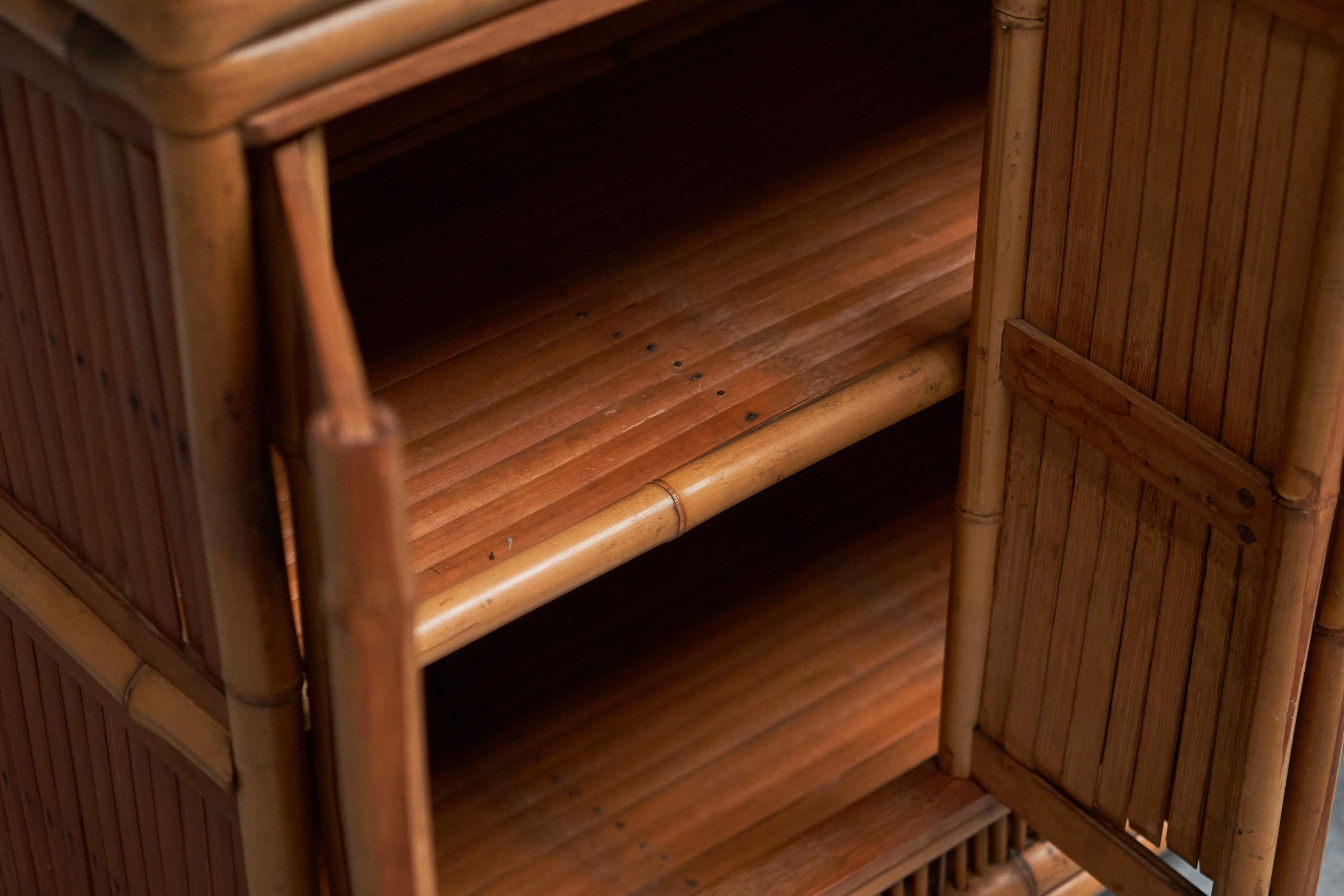 Merveilleuse armoire en bambou du milieu du siècle 1960 en vente 5
