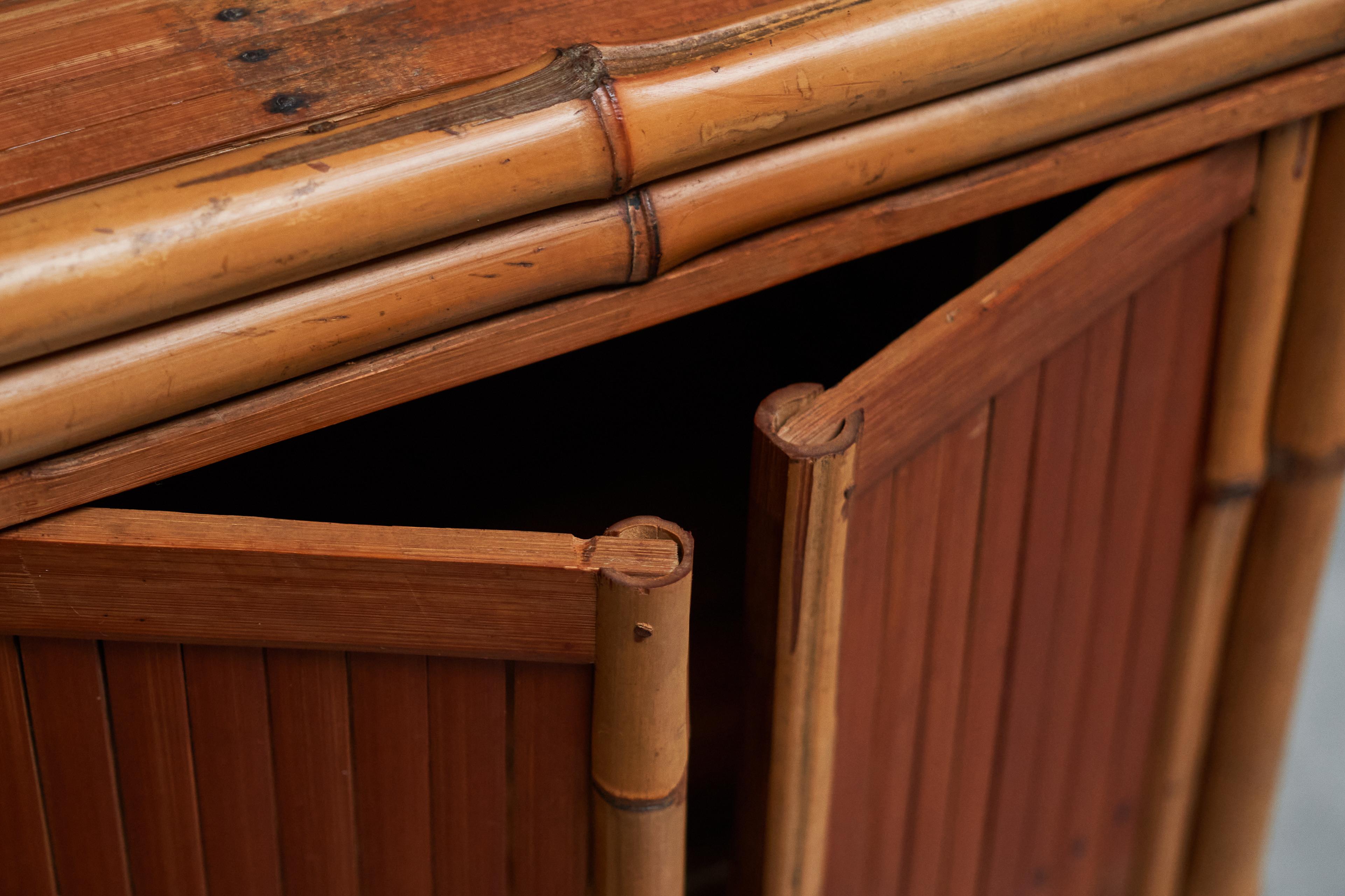 Merveilleuse armoire en bambou du milieu du siècle 1960 en vente 6