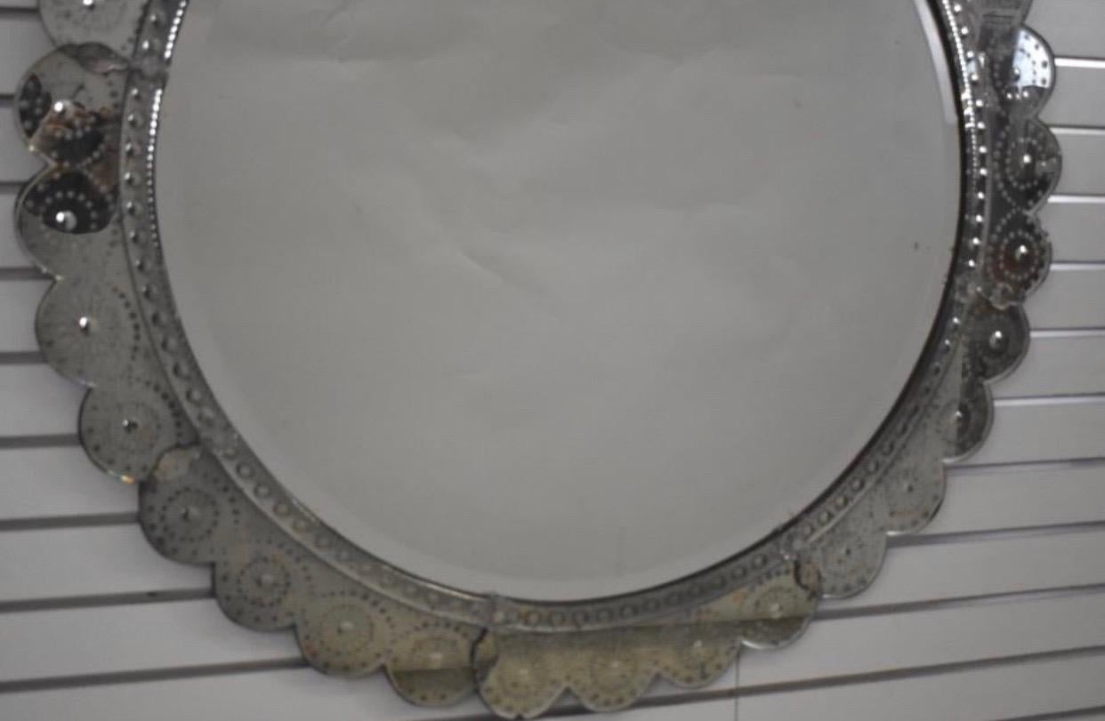 Wonderful Mid-Century Modern Round Venetian Italian Scalloped Beveled Mirror 2
