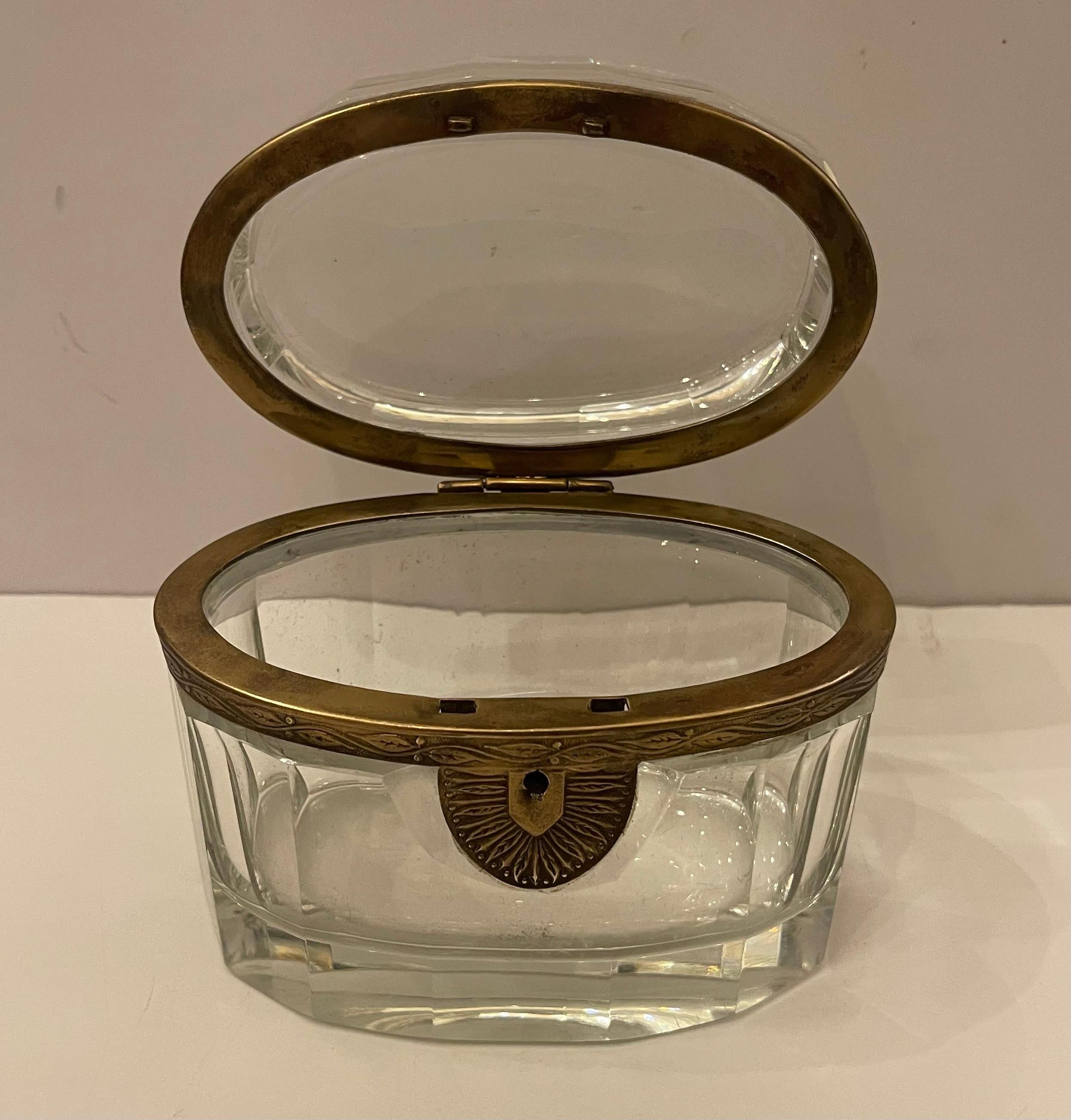 Wonderful Mid-Century Modern Baccarat Crystal Glass Bronze Ormolu Casket Box For Sale 2