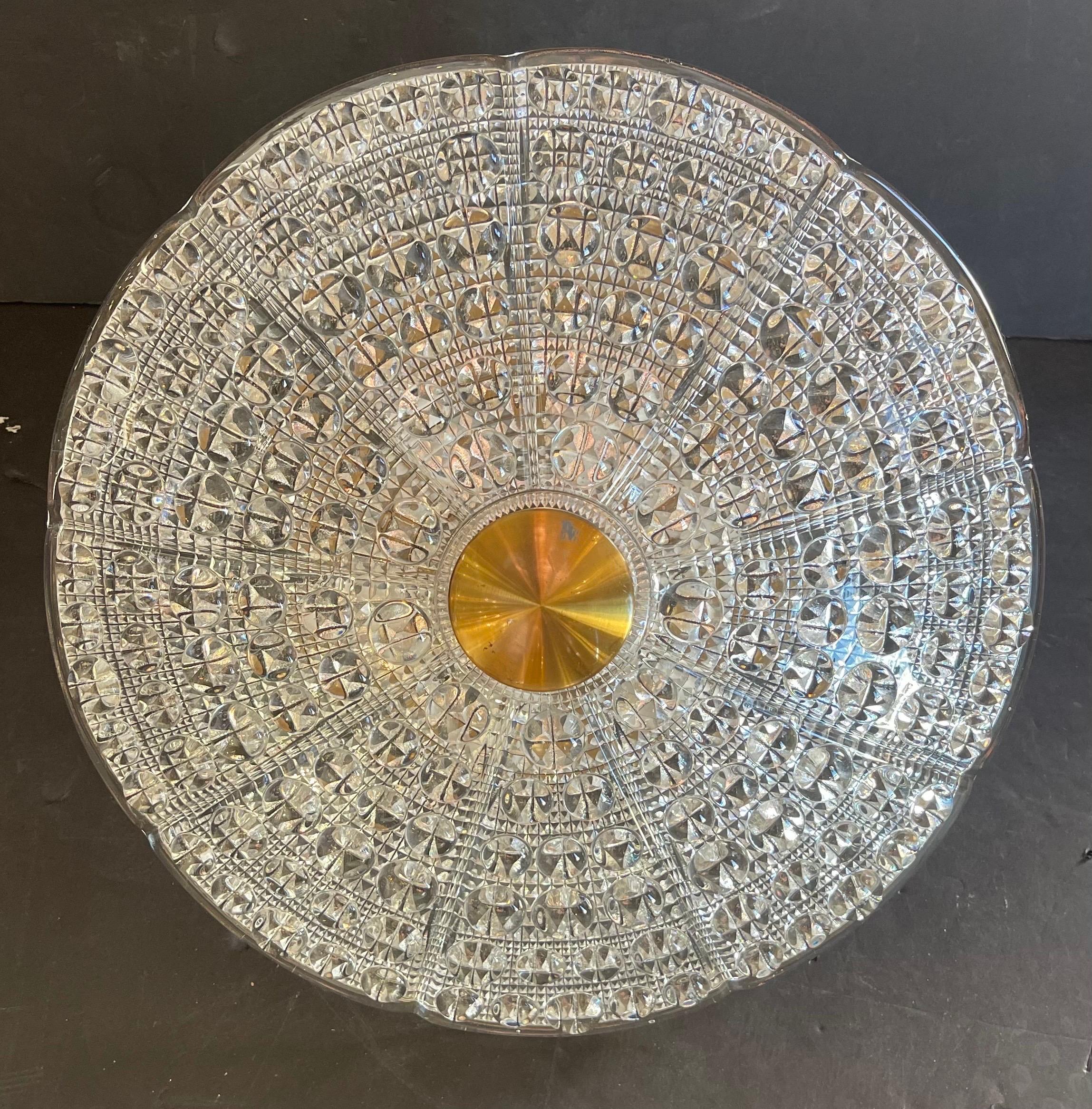 Merveilleux luminaire semi-affleurant en laiton et verre d'art Carl Fagerlund, datant du milieu du siècle dernier Bon état - En vente à Roslyn, NY