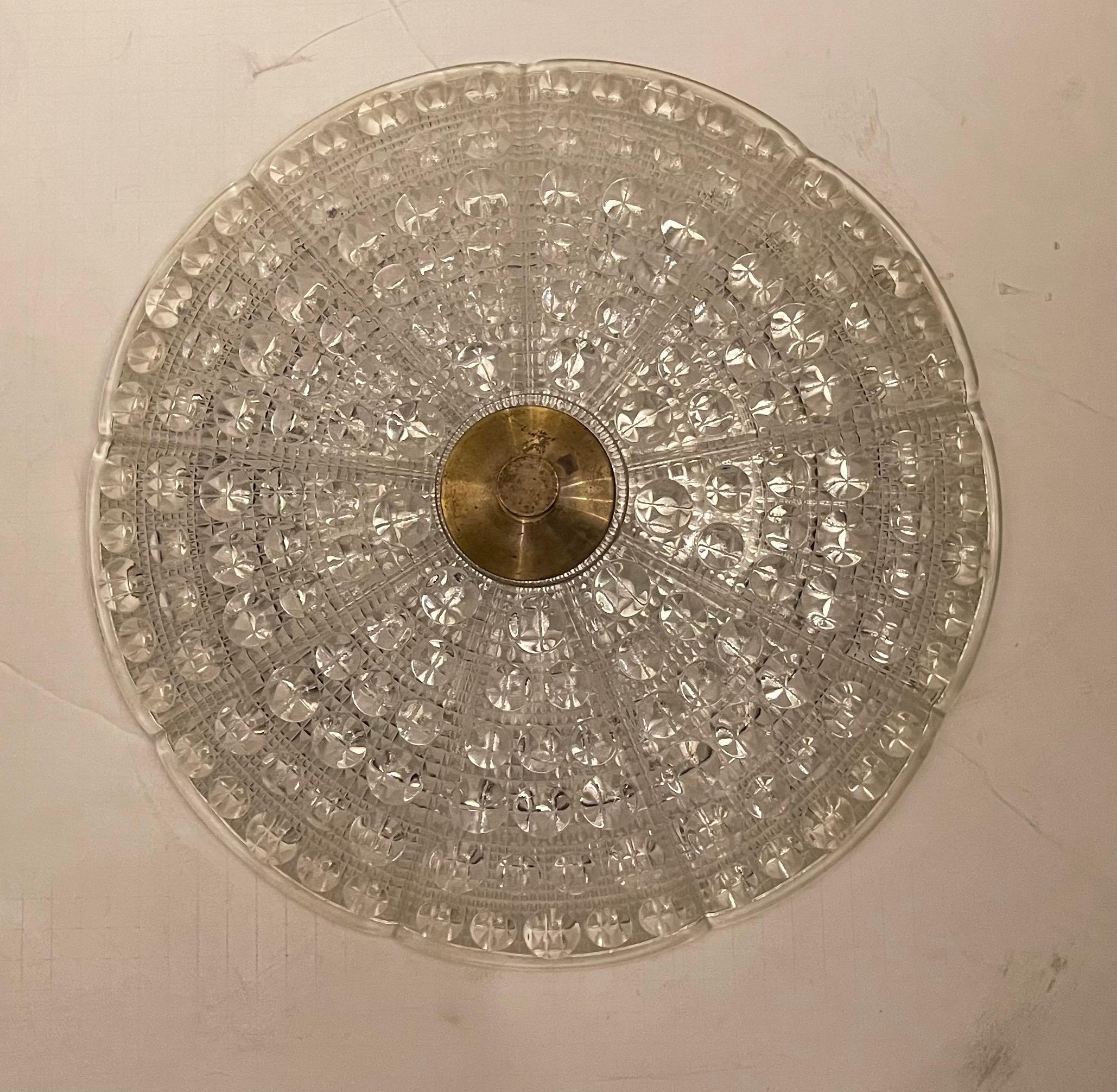 Meraviglioso lampadario semi-incluso in vetro d'ottone Carl Fagerlund di metà secolo In condizioni buone in vendita a Roslyn, NY