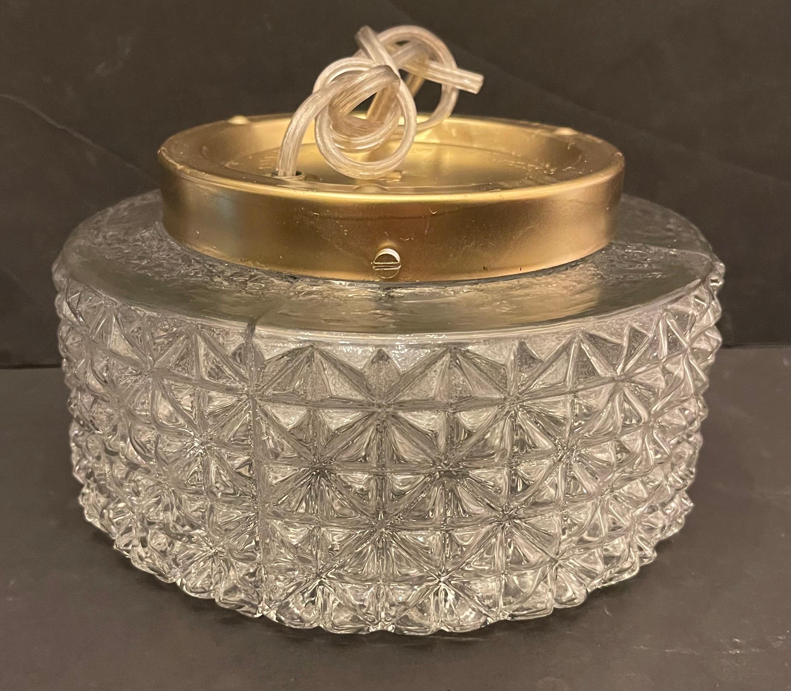 Merveilleuse applique de plafond en verre d'art danois moderne du milieu du siècle dernier Bon état - En vente à Roslyn, NY