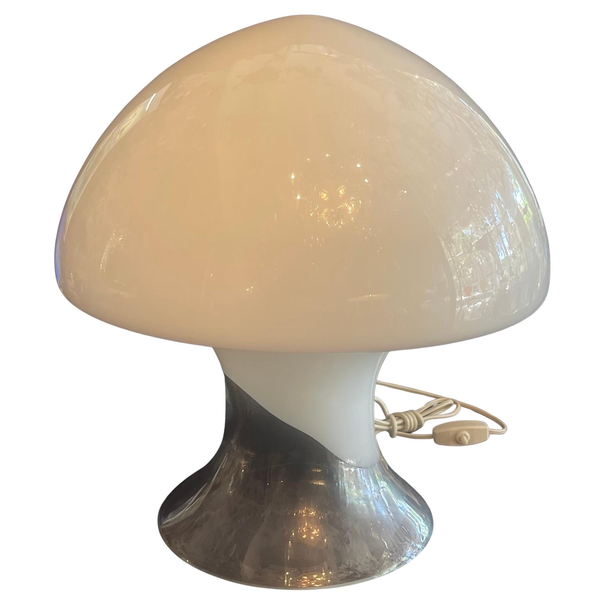 Wonderful Mid-Century Modern Gino Vistosi Murano Glass Mushroom Table Lamp Italy