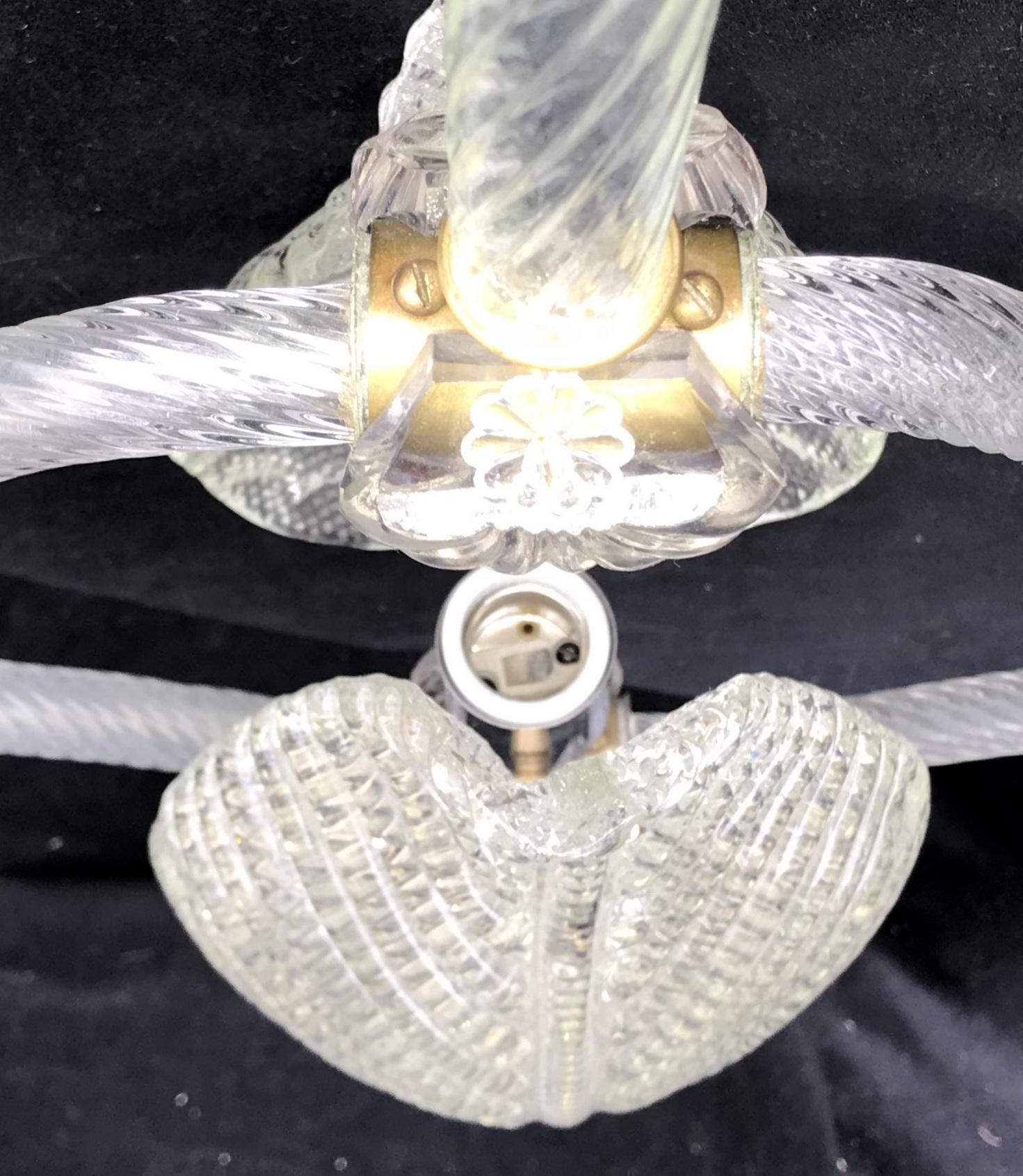 Wonderful Mid-Century Modern Leaf Art Glass Pendent Murano Chandelier Lantern In Good Condition In Roslyn, NY