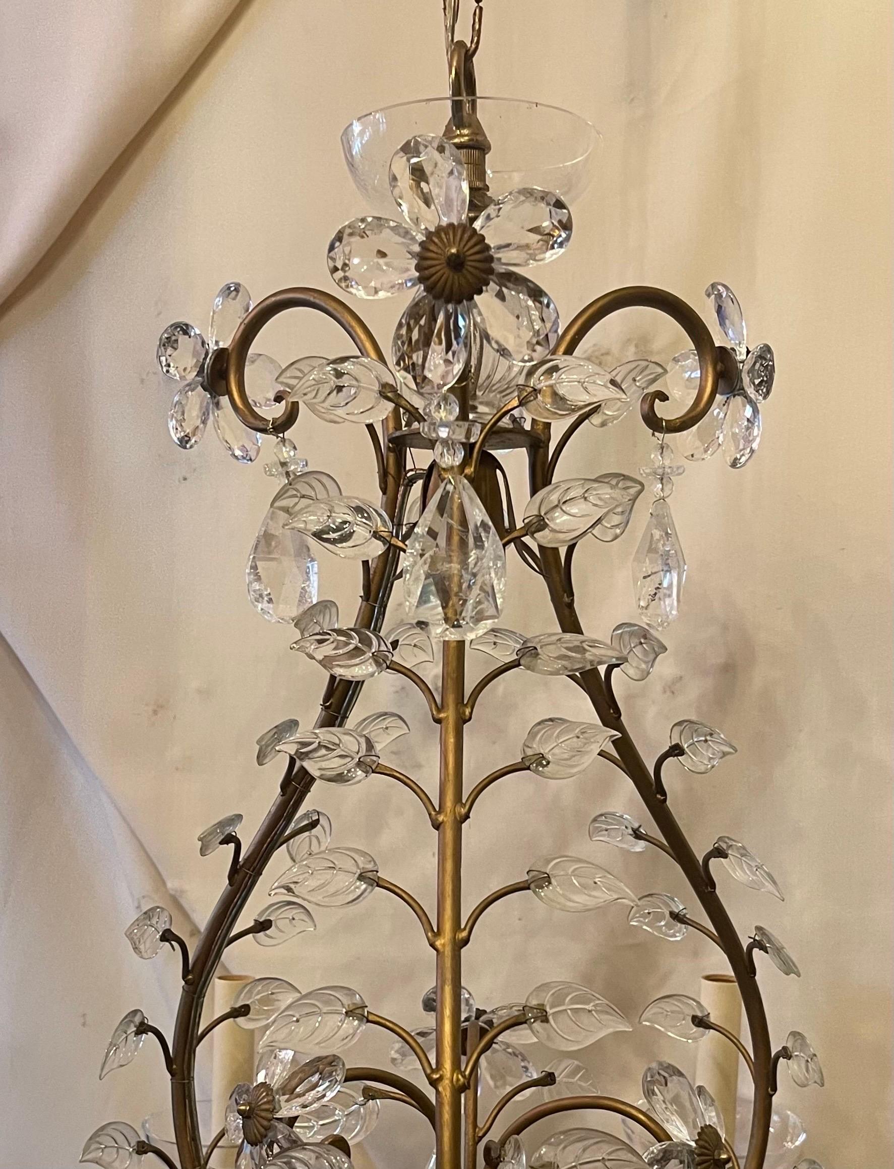 Doré Merveilleux lustre en cristal de roche de la Maison Baguès de style moderne du milieu du siècle dernier en vente