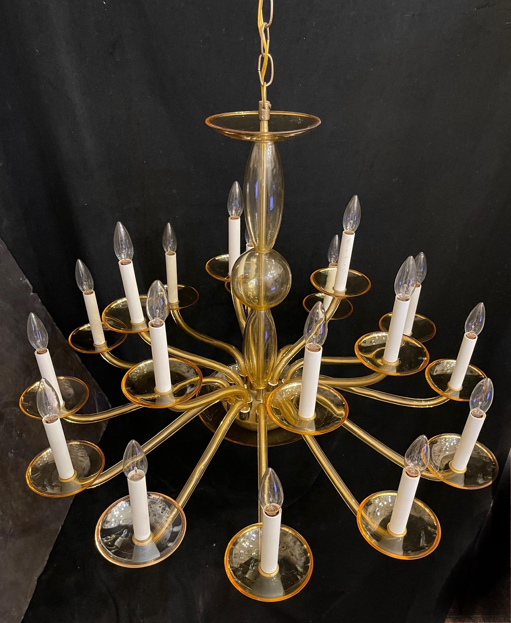 italien Merveilleux lustre en verre d'art doré de Murano Toso Seguso de style moderne du milieu du siècle dernier en vente