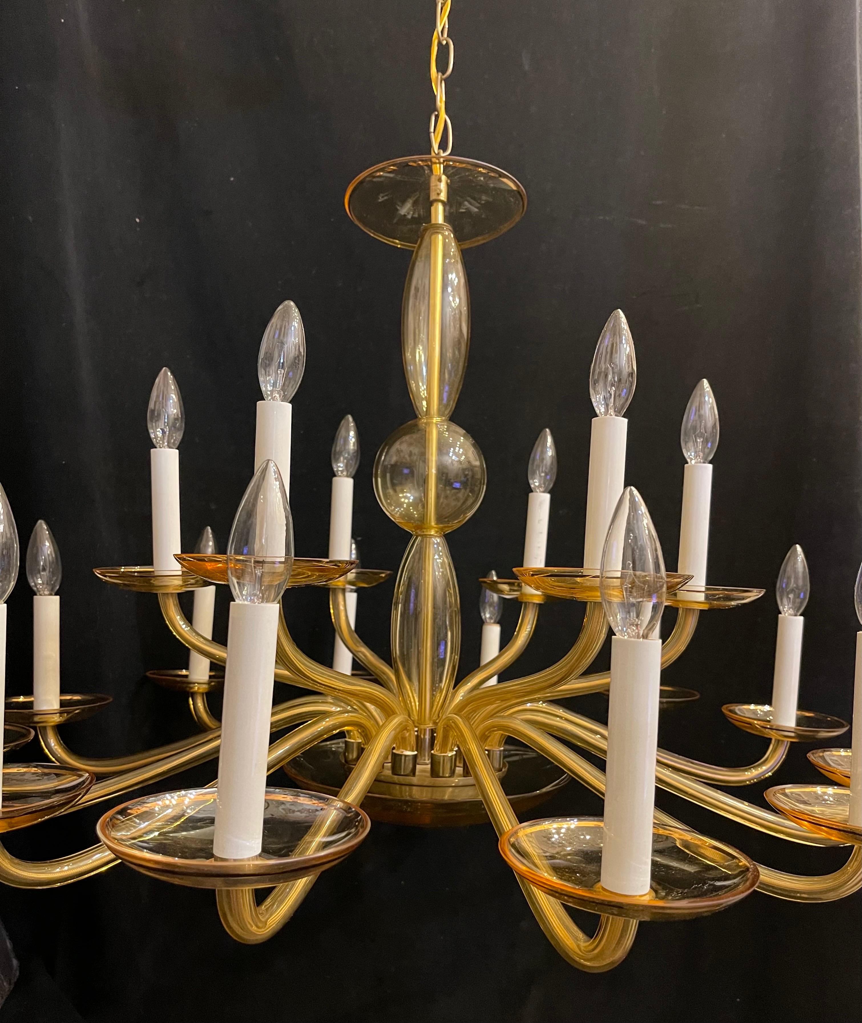 20ième siècle Merveilleux lustre en verre d'art doré de Murano Toso Seguso de style moderne du milieu du siècle dernier en vente