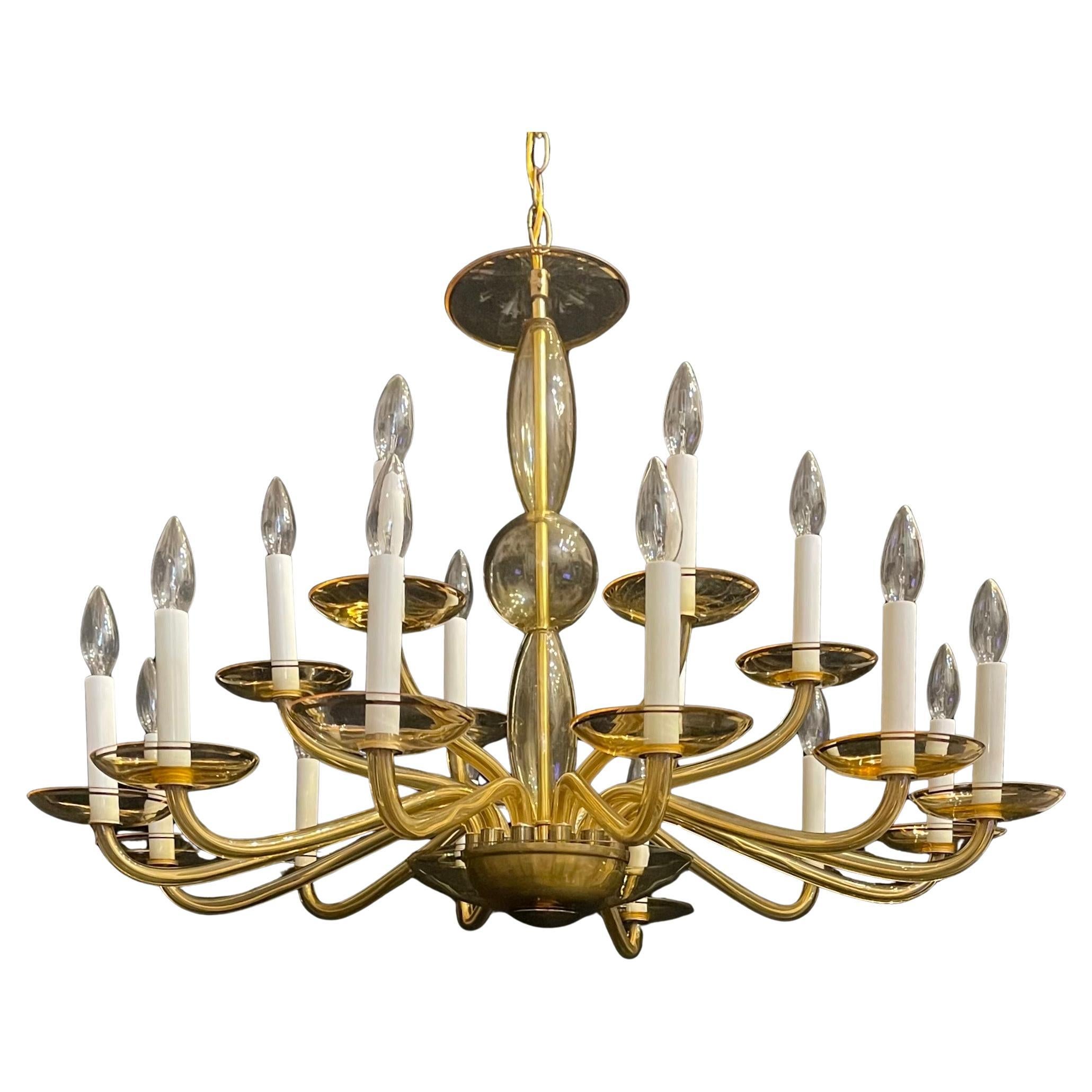 Meraviglioso lampadario di Murano in vetro artistico dorato Seguso di grandi dimensioni della metà del secolo scorso