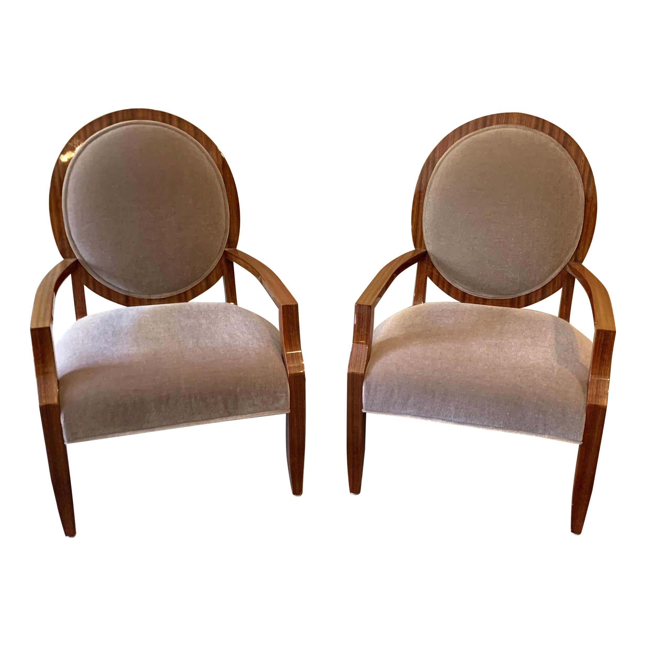 Merveilleuse paire de fauteuils en bois de macassar et mohair, de style moderne du milieu du siècle dernier