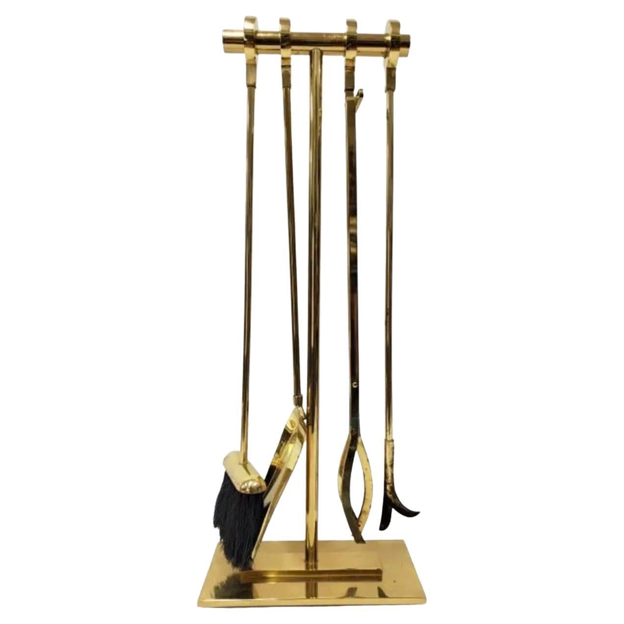 Merveilleux ensemble d'outils de cheminée en bronze poli de style moderne du milieu du siècle Danny Alessandro en vente