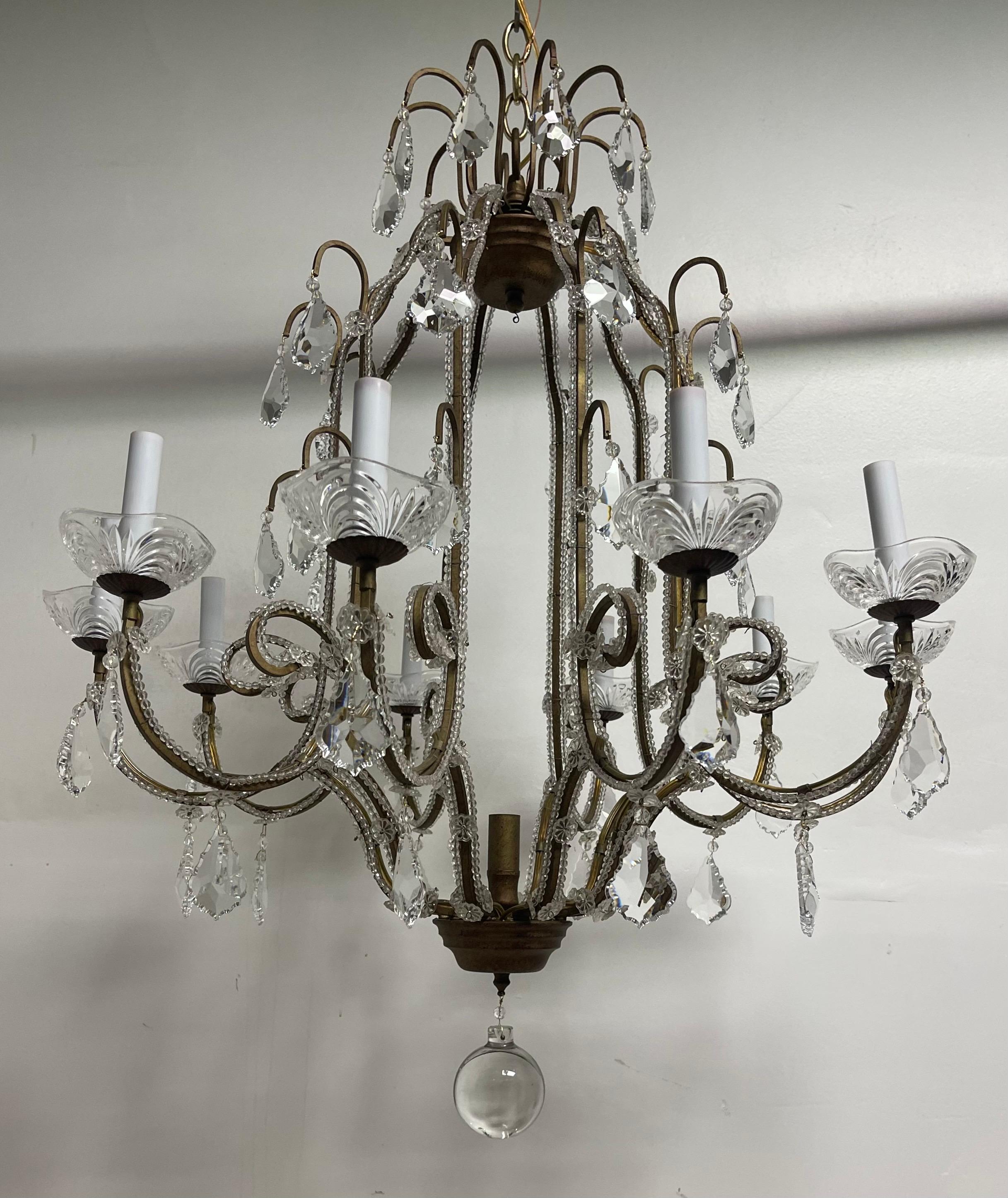 Mid-Century moderno Meraviglioso lampadario di cristallo veneziano di grandi dimensioni in stile metà secolo moderno in vendita