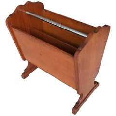 Meraviglioso portariviste/giornale in legno massello di teak del Medioevo con grande patina