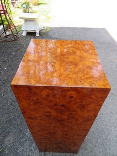 Wonderful Milo Baughman Burled Walnut Pedestal Mid-Century Modern