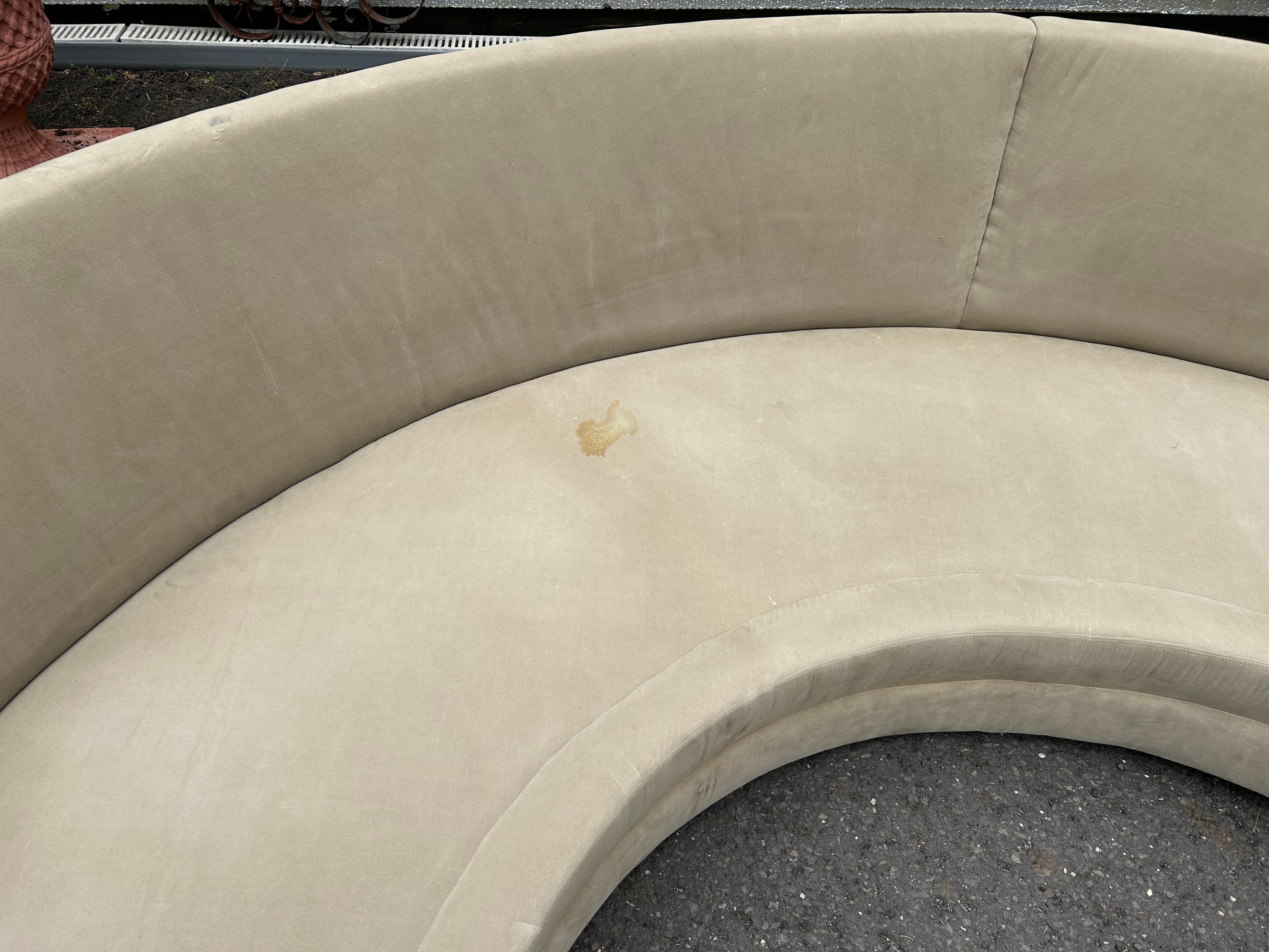 Wonderful Milo Baughman Thayer Coggin 1 Piece Circular  Sofa Mid-Century For Sale 6