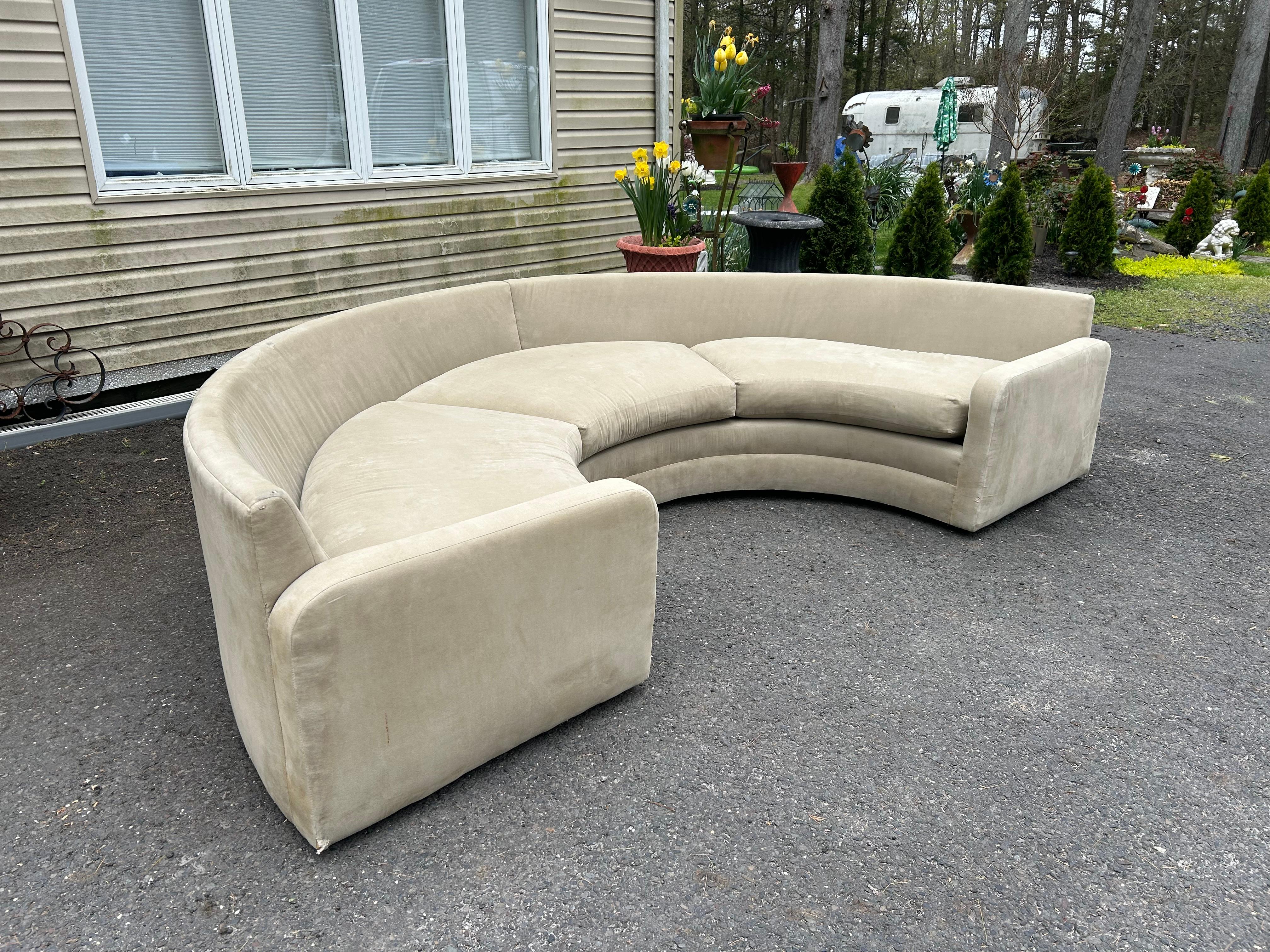 Mid-Century Modern Wonderful Milo Baughman Thayer Coggin 1 Piece Circular  Sofa Mid-Century For Sale