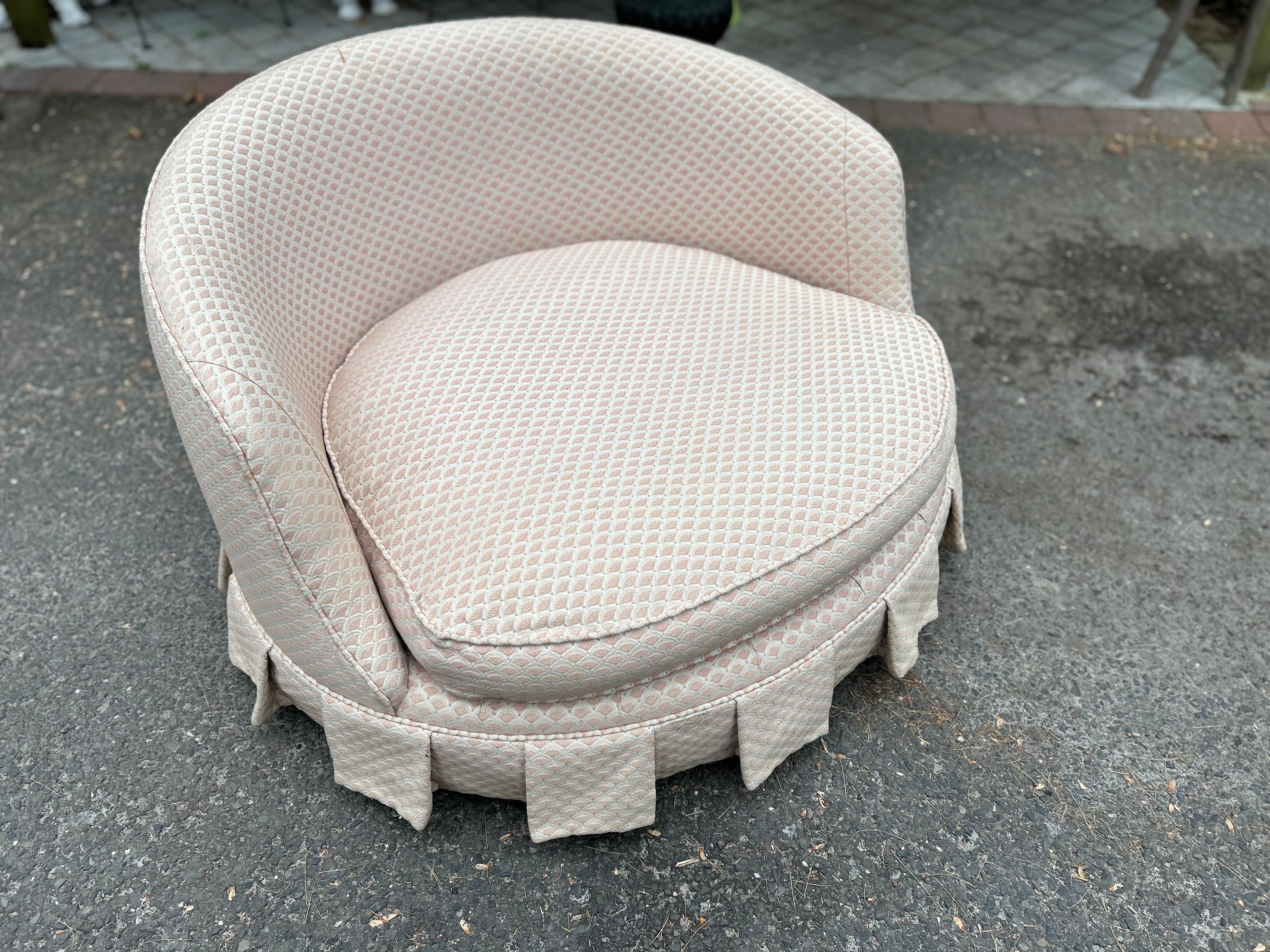 Wonderful Milo Baughman Thayer Coggin Circular Round Swivel Lounge Chair  For Sale 10