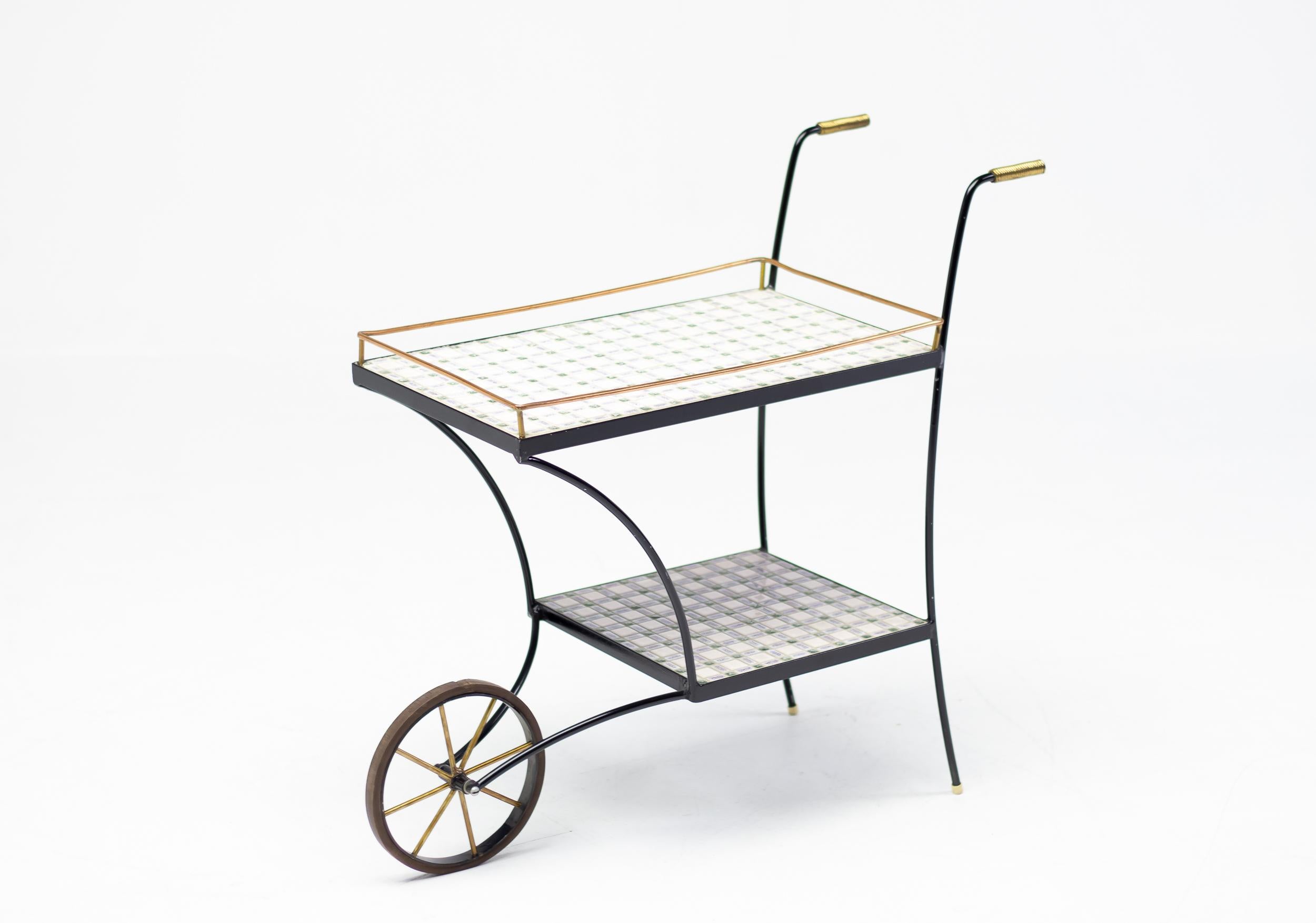 Laiton Wonderful Minimalist Mid-Century Modern Bar Cart, Italy, c. 1960