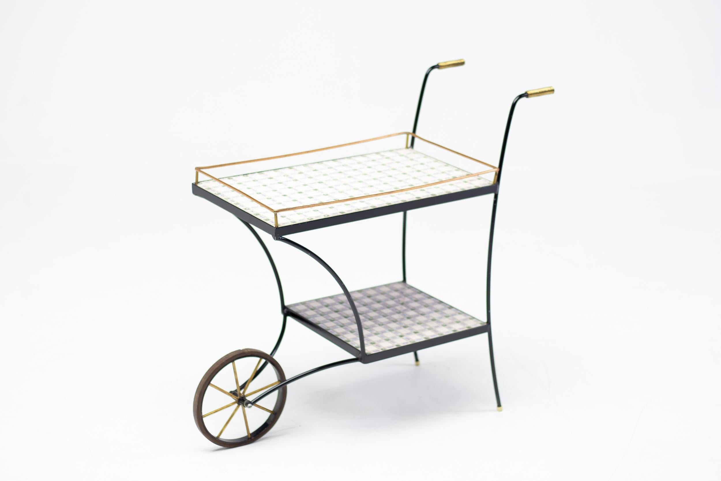 Wonderful Minimalist Mid-Century Modern Bar Cart, Italy, c. 1960 3