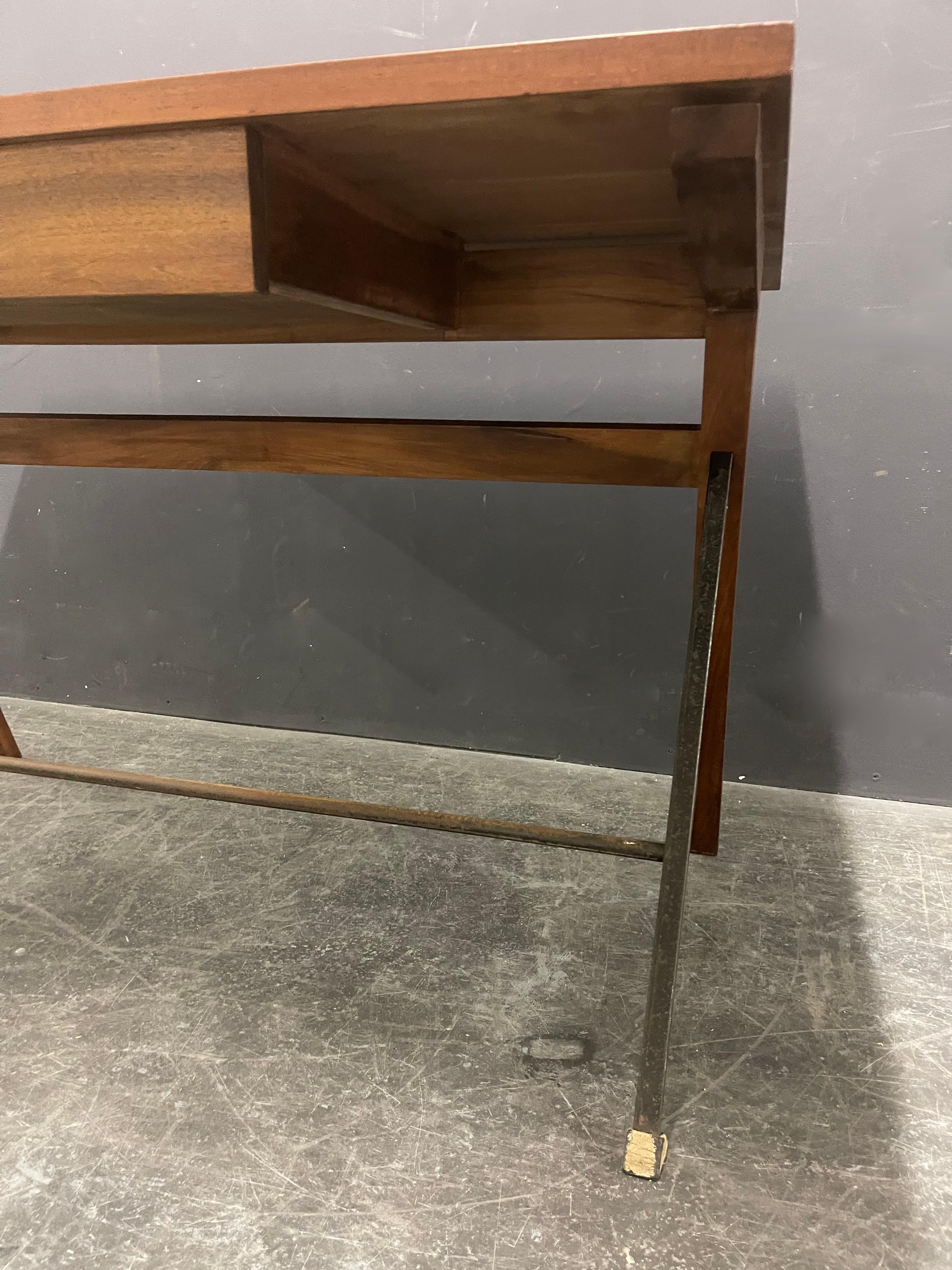Wonderful minimalistic italien prototype desk For Sale 10