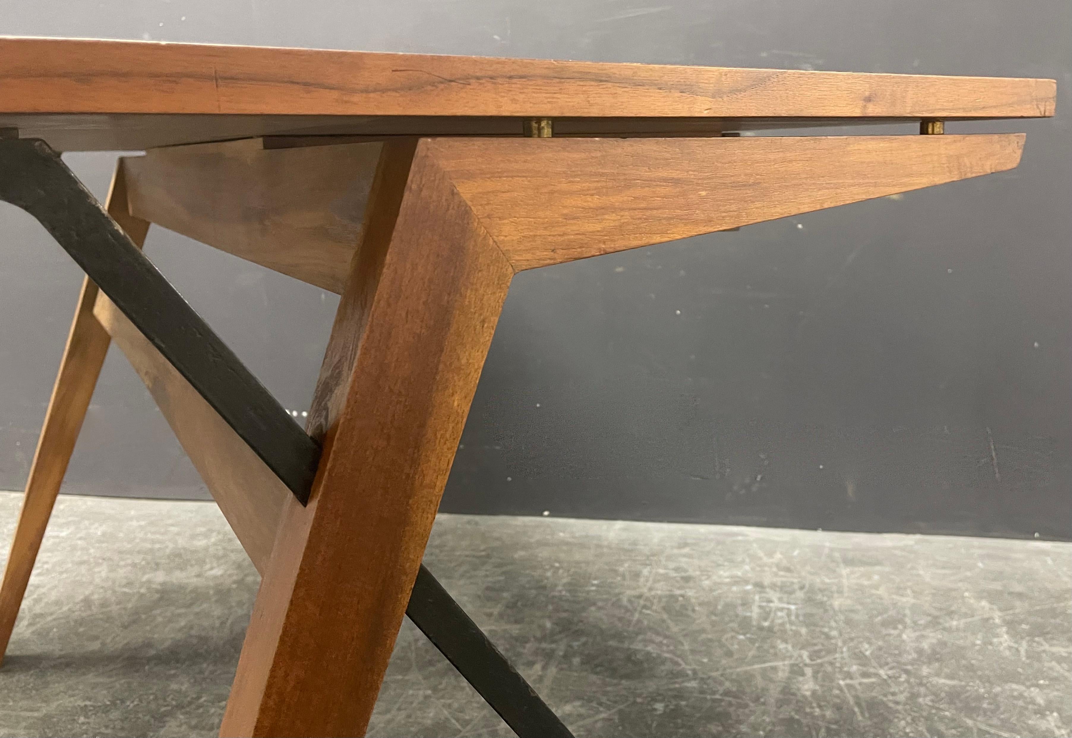 Wonderful minimalistic italien prototype desk For Sale 13
